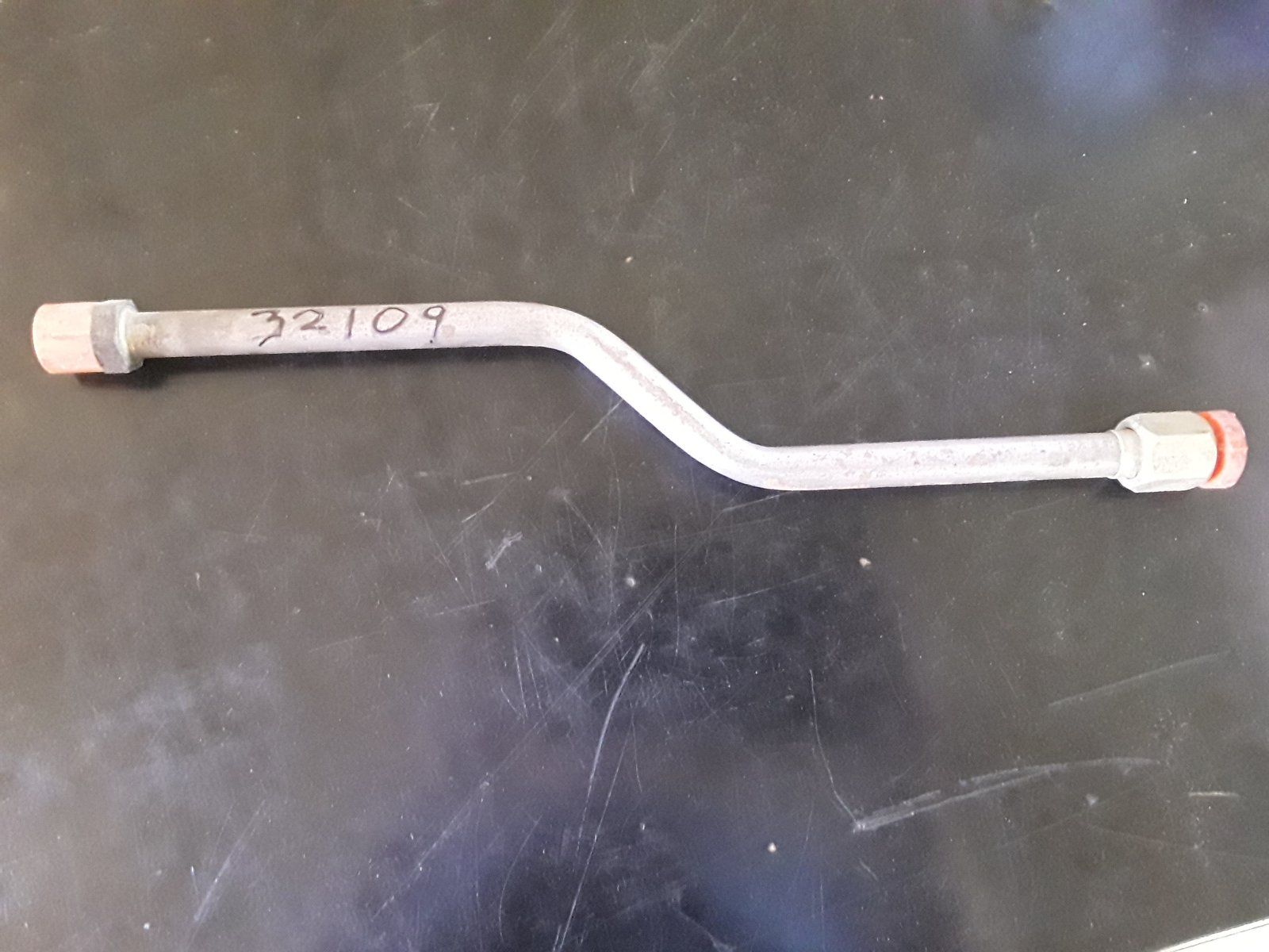 C32109 TUBE - HYDRAULIC - Ingersoll/Case Tractor Part