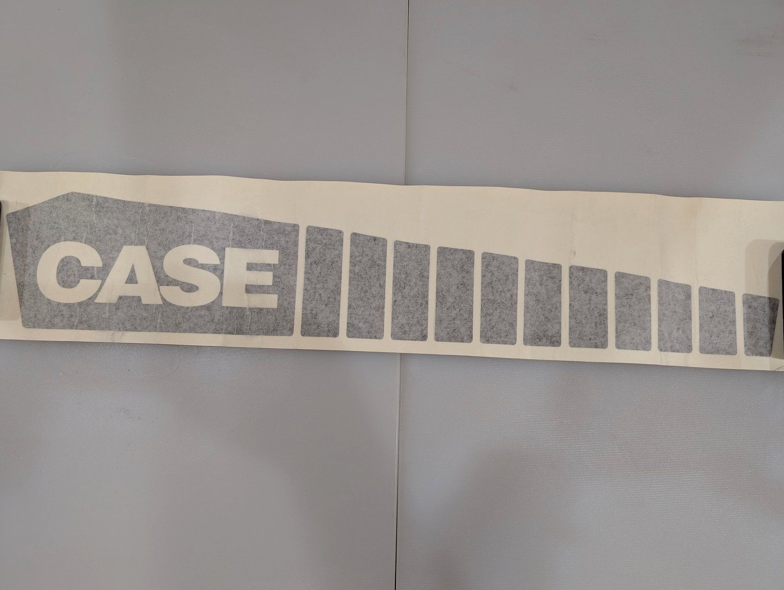 C32142 HOOD SIDE LH 114 - Ingersoll/Case Tractor Part