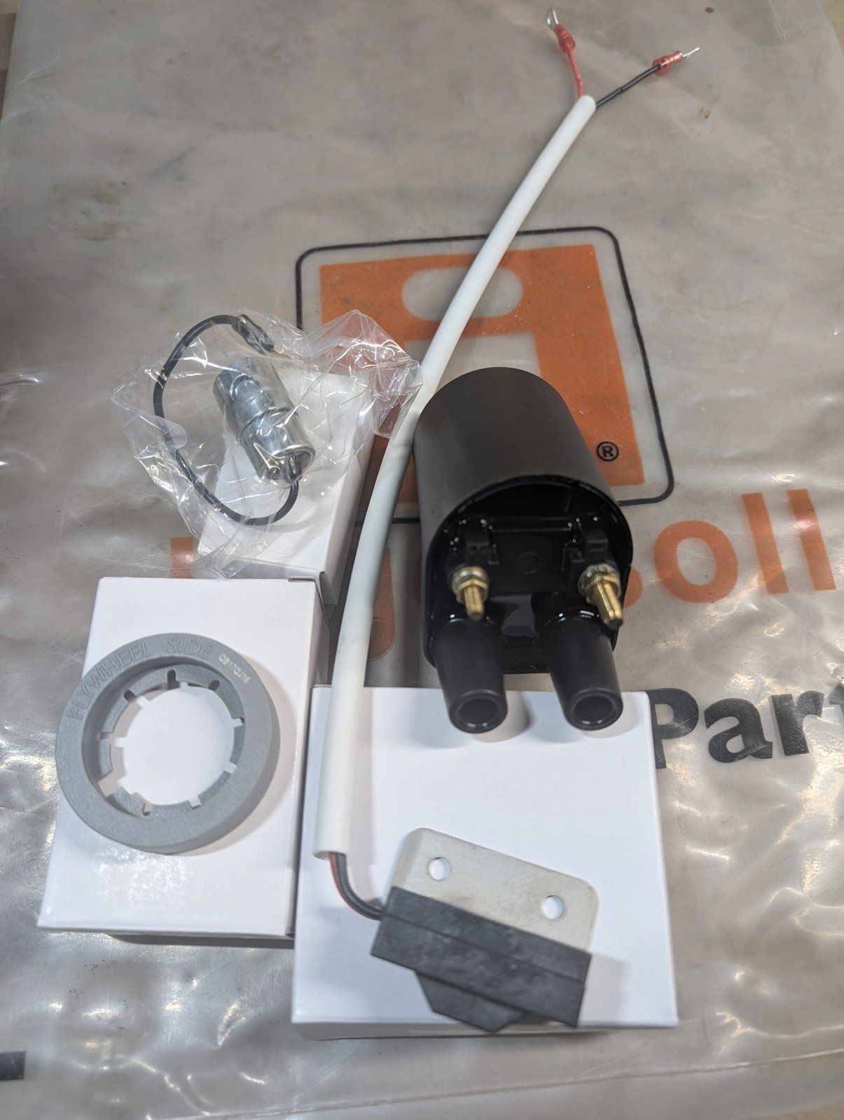 C32296 COIL C32294 MODULE C32307 CONDENSOR C32297 ROTOR KIT ONAN PERFORMER - Ingersoll/Case Tractor Part