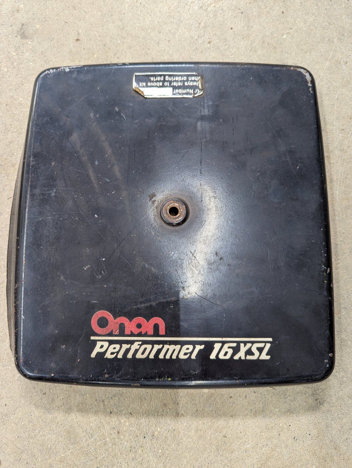 C32302 USED COVER AIR CLEANER P SERIES - Ingersoll/Case Tractor Part
