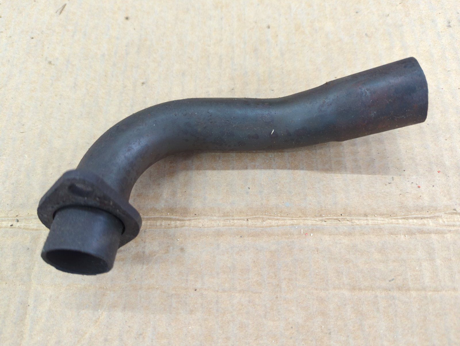 C32324 USED ONAN 154-2343-50 EXHAUST PIPE RH - Ingersoll/Case Tractor Part
