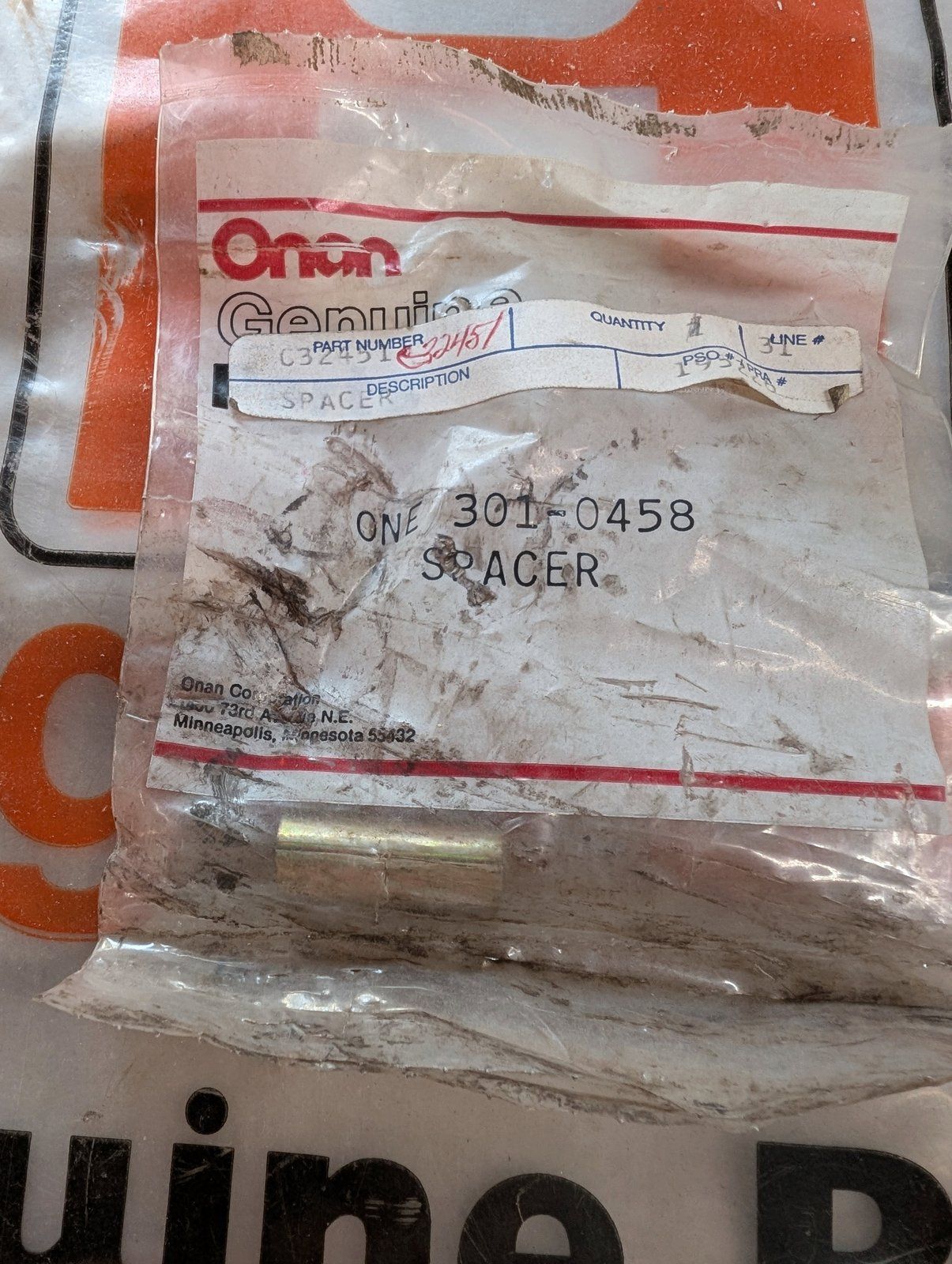 C32451 ONAN 301-0458 AIR FILTER SPACER - Ingersoll/Case Tractor Part
