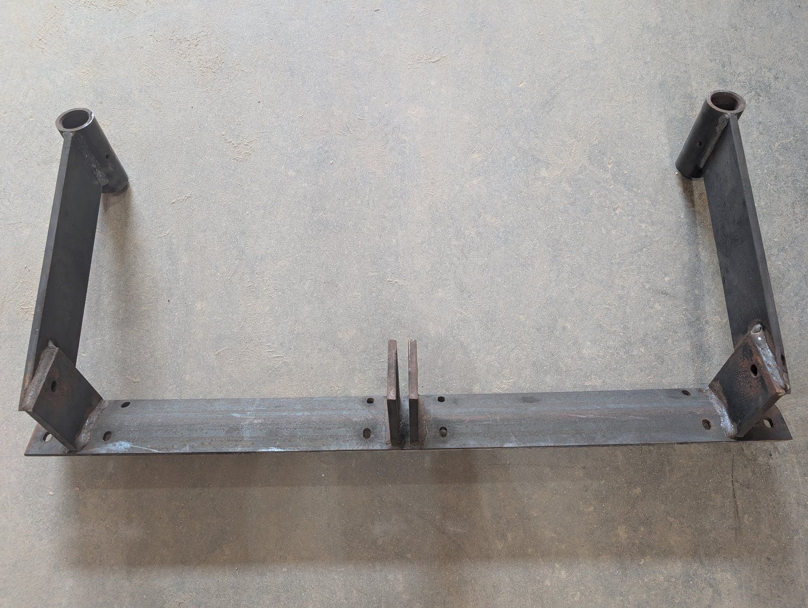 C32744 WMT CASTER MOUNTING BRACKET 3-POINT MOWER - Ingersoll/Case Tractor Part