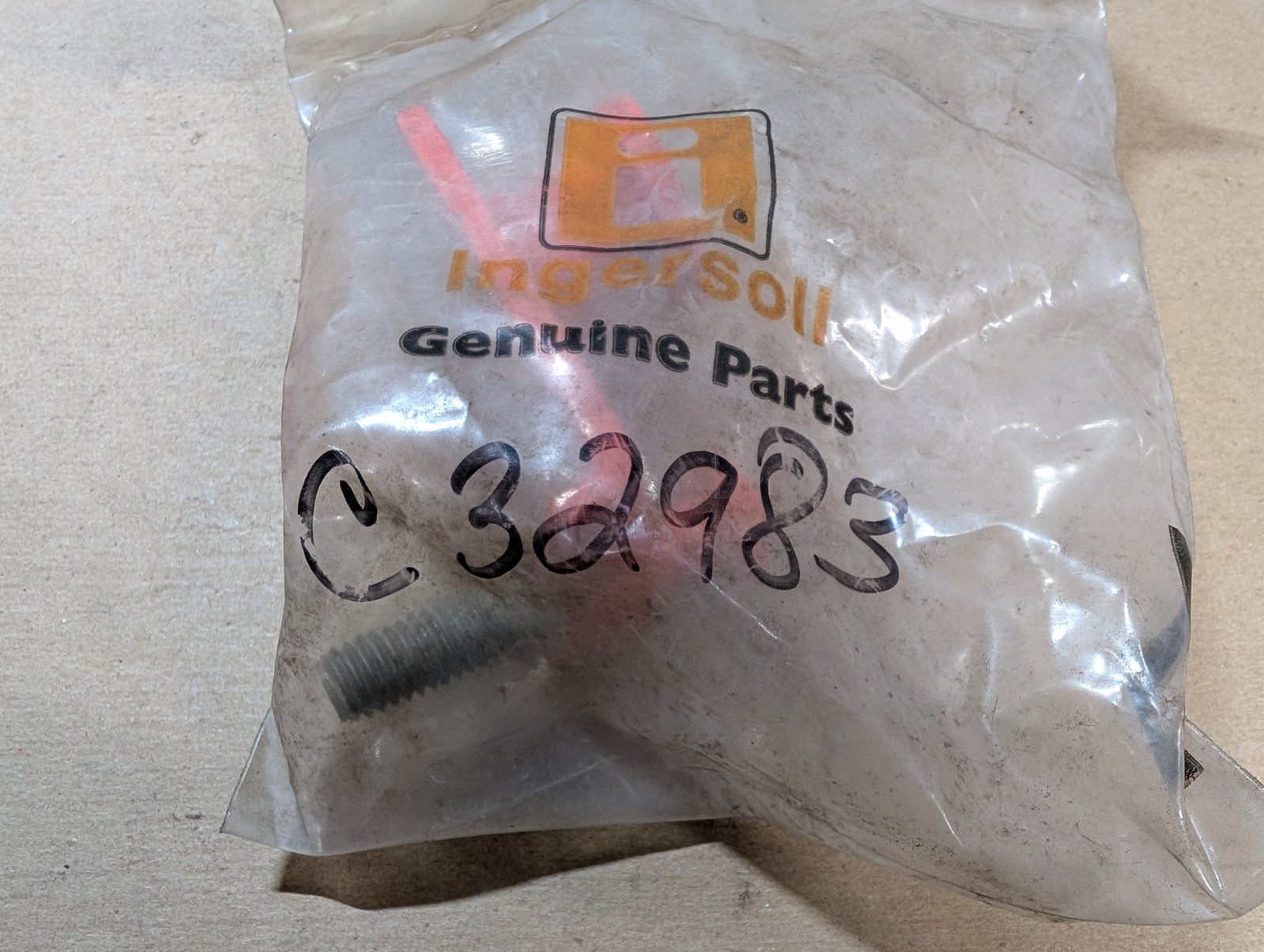 C32983 WMT TRANSAXLE CRANK - Ingersoll/Case Tractor Part