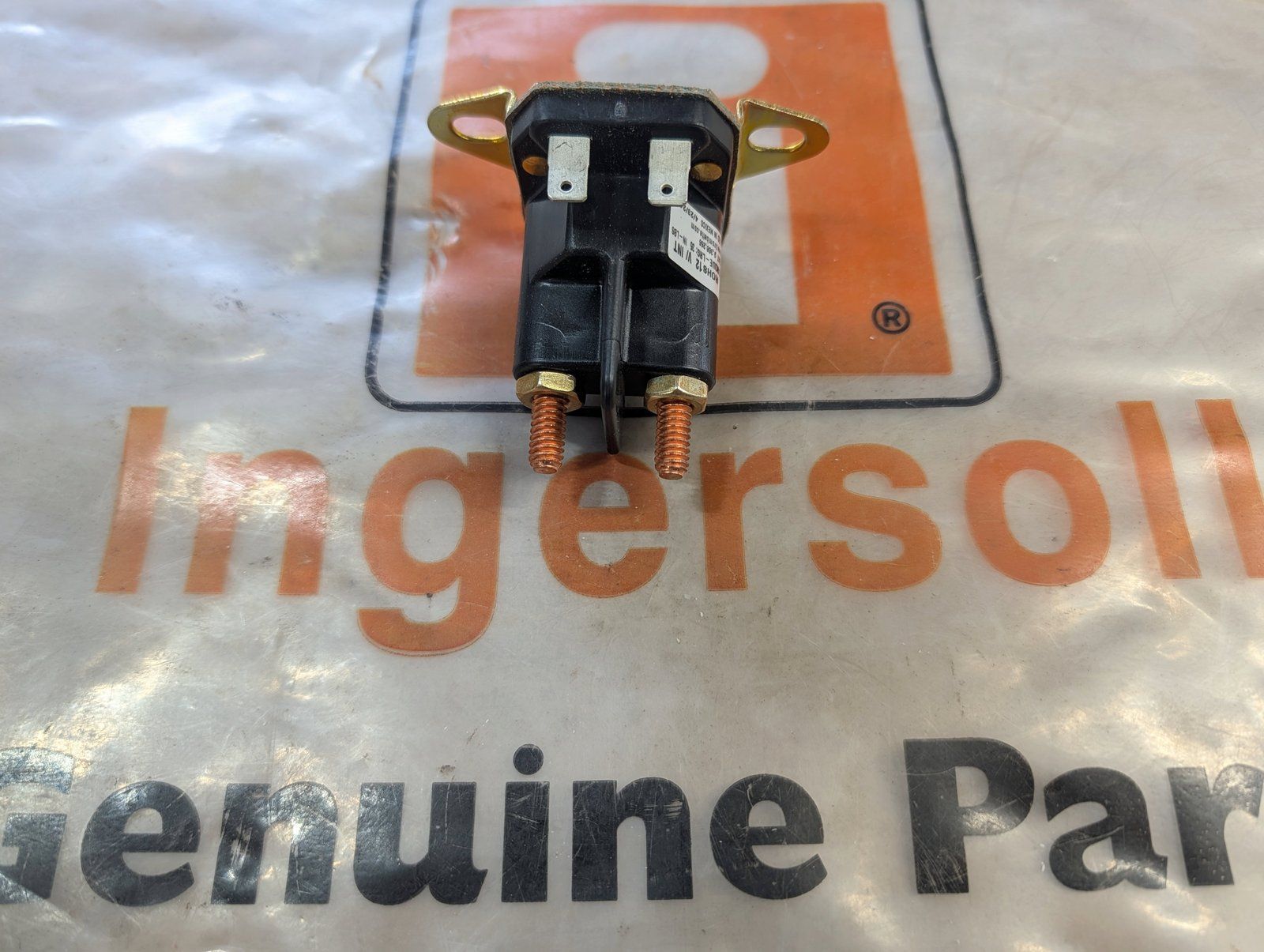 C33024 ( replaces G9021076 ) SOLENOID KIT C33025 - Ingersoll/Case Tractor Part