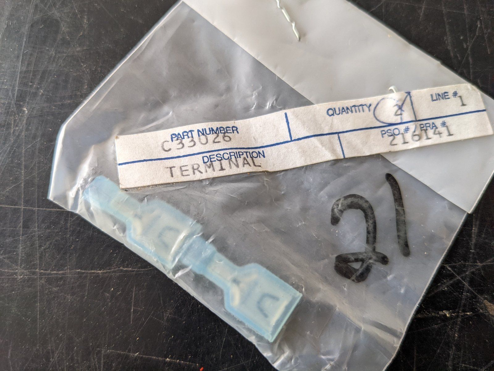 C33026 TERMINAL-FEMALE SPADE (SOLD IN SETS OF 2) - Ingersoll/Case Tractor Part