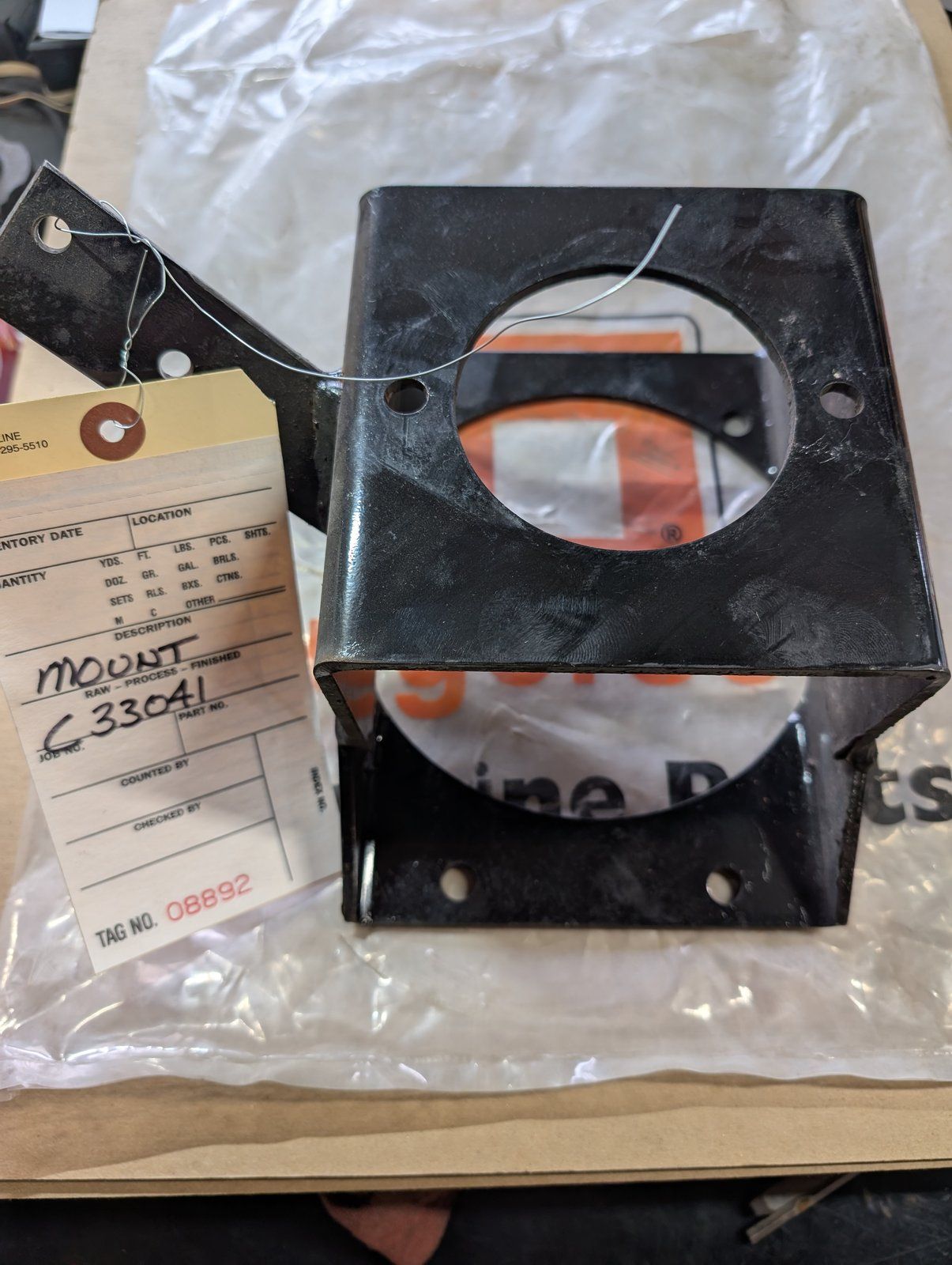 C33041 WMT PUMP MOUNT ONAN ENGINE - Ingersoll/Case Tractor Part