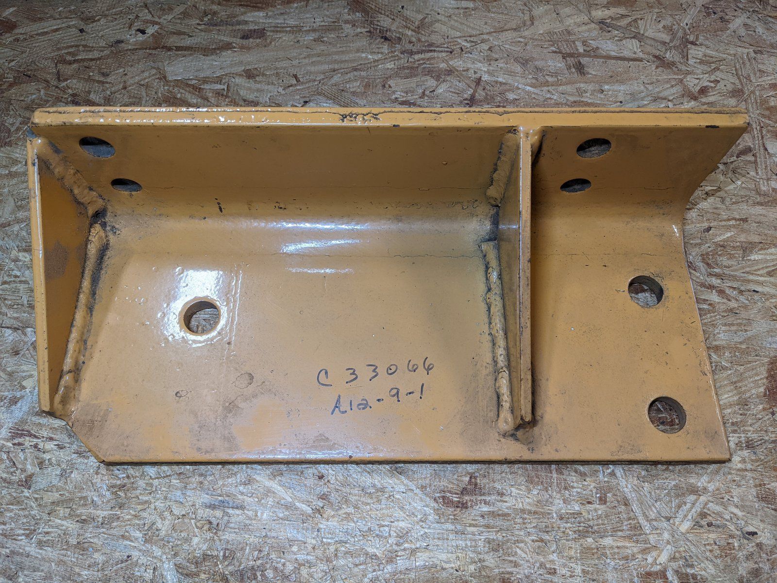 C33066 BRACKET BACKHOE LH AMERIQUIP A12-9-1 - Ingersoll/Case Tractor Part