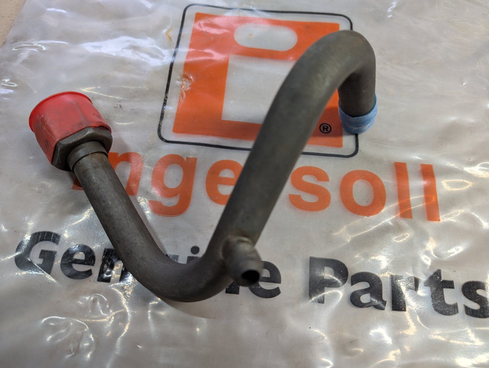 C33115 TUBE VALVE OUT TO HEAT EXCHANGER CASE DRAIN RETURN T PORT C31435 - Ingersoll/Case Tractor Part