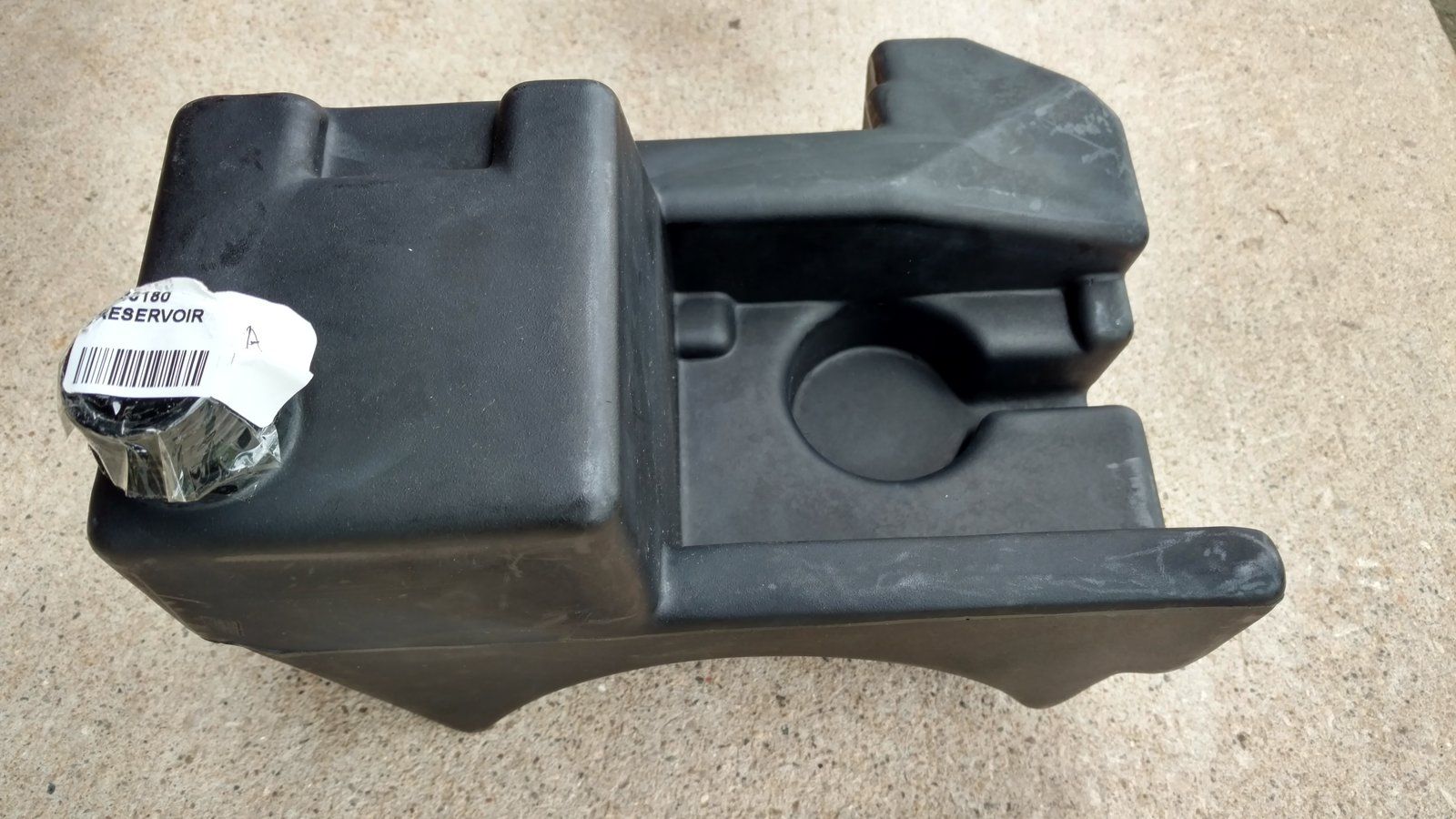 C33180 ASSY: HYD RESERVOIR 3000/4000 SERIES - Ingersoll/Case Tractor Part