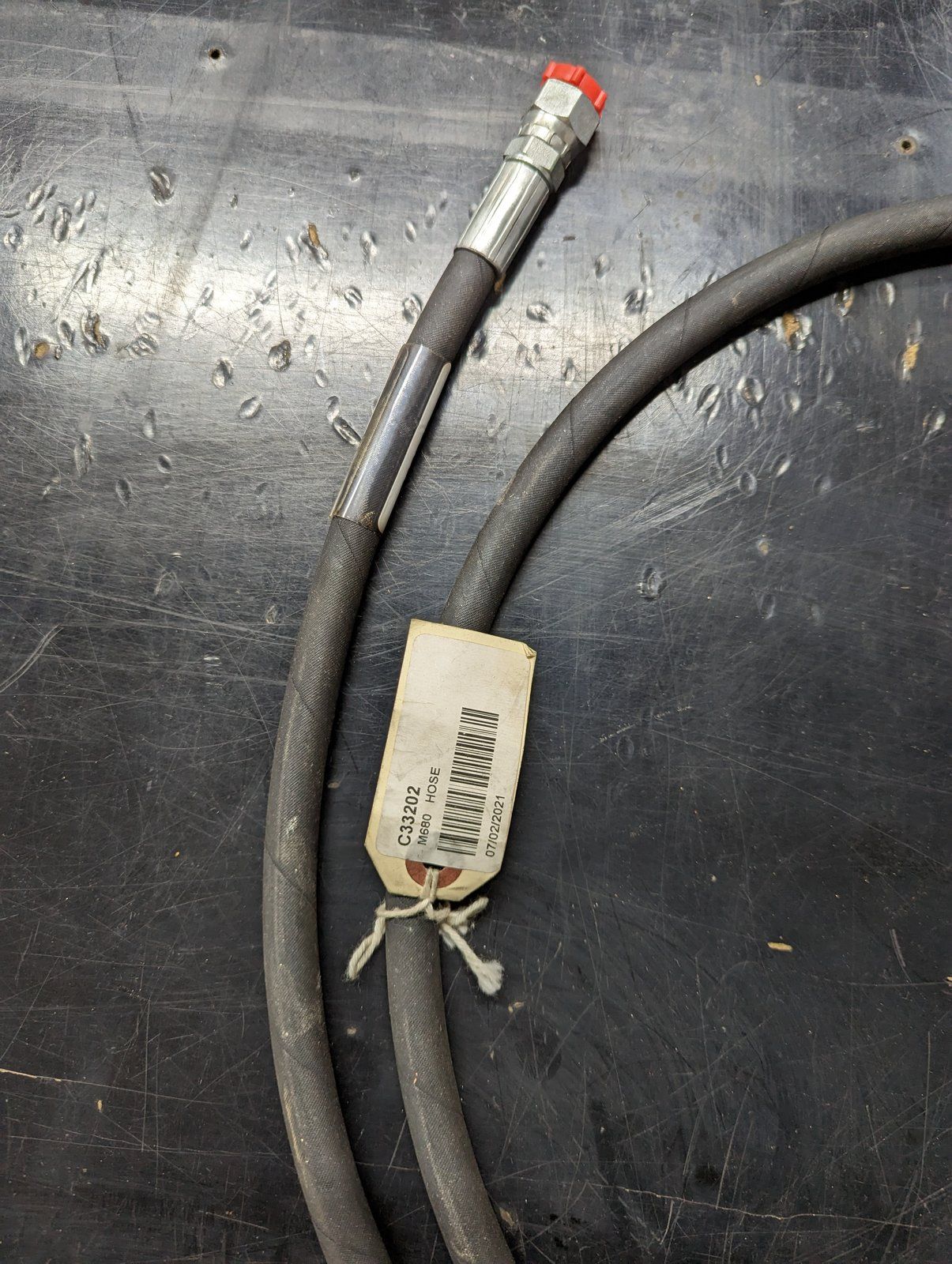 C33202 HOSE - HYD .25x74.0 2750 PSI - Ingersoll/Case Tractor Part