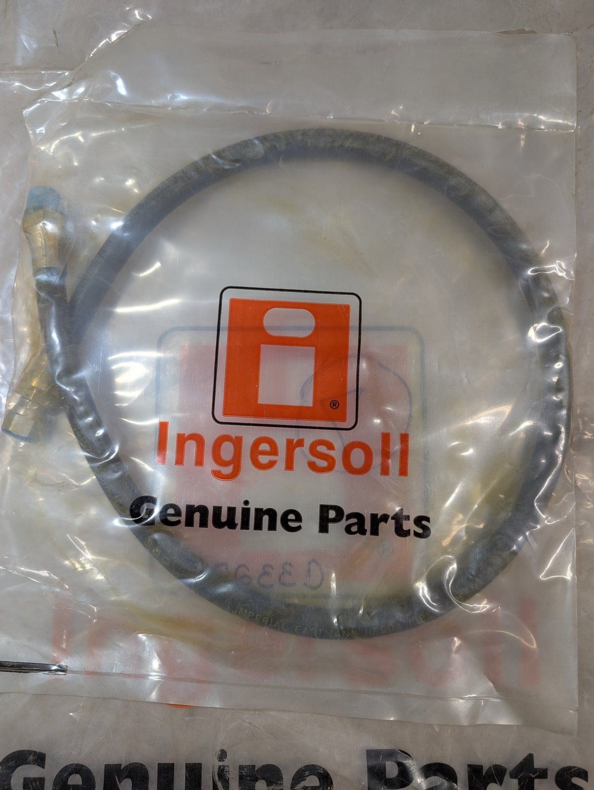 C33203 HOSE HYD 1/4 X 31.0 - Ingersoll/Case Tractor Part