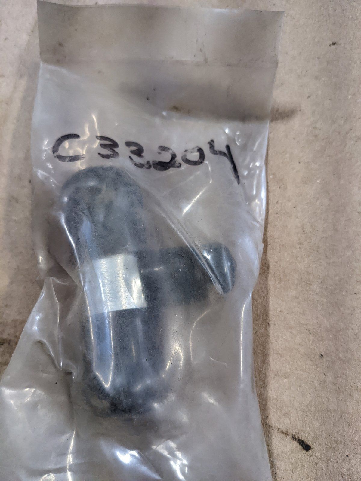 C33204 FIT'G 3/4 TUBE TEE x 9/16-18 37F - Ingersoll/Case Tractor Part