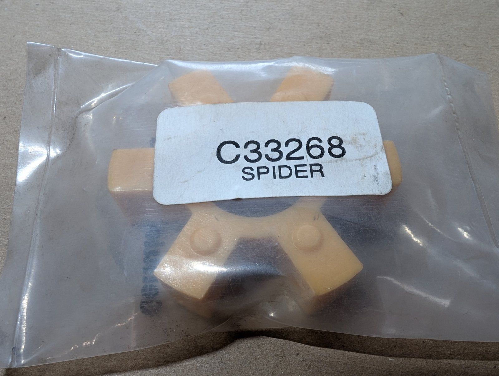 C33268 SPIDER - FLEX COUPLING HYTREL - Ingersoll/Case Tractor Part