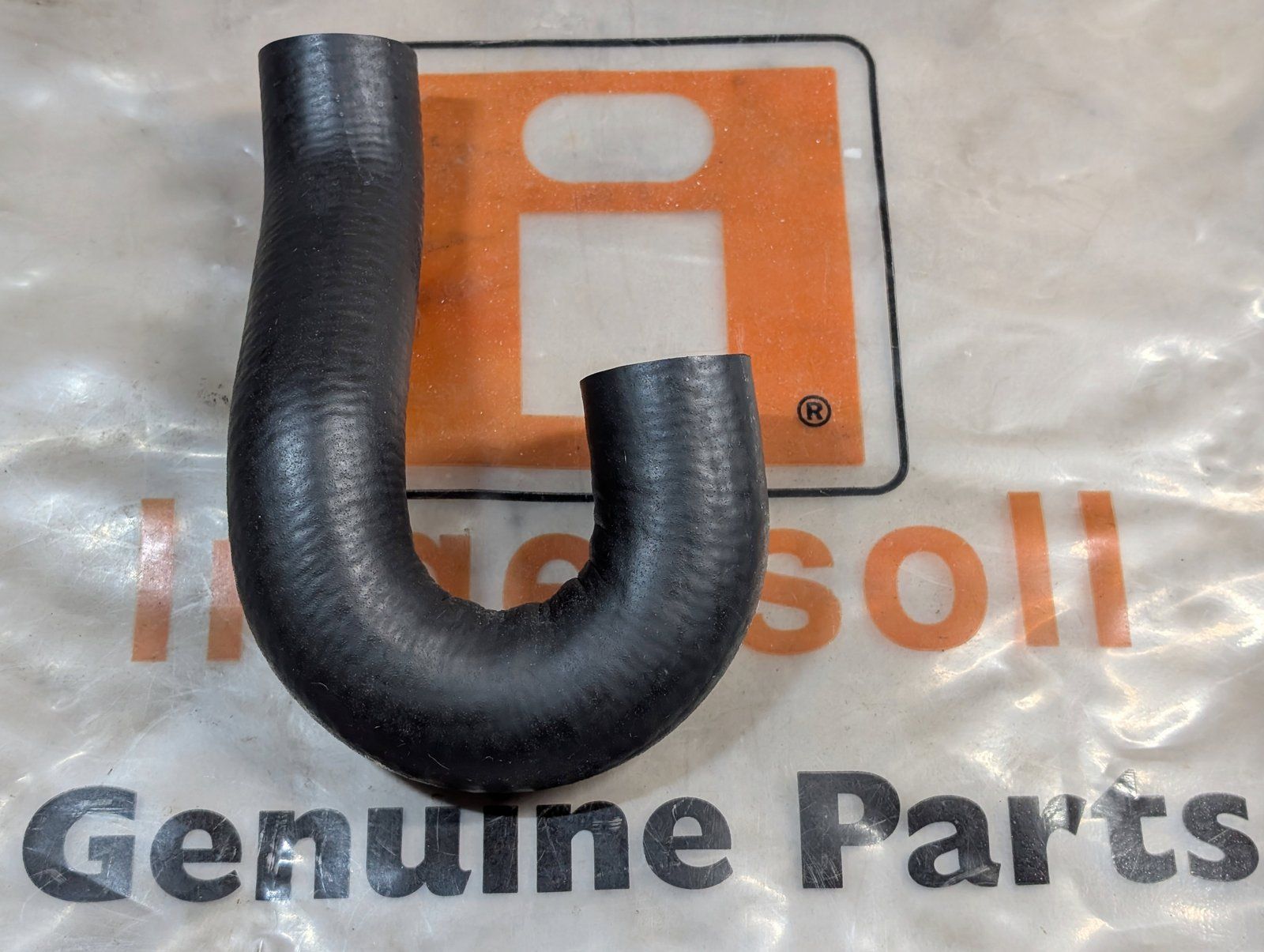 C33423 HOSE - PUMP INLET C24827 C24826 - Ingersoll/Case Tractor Part