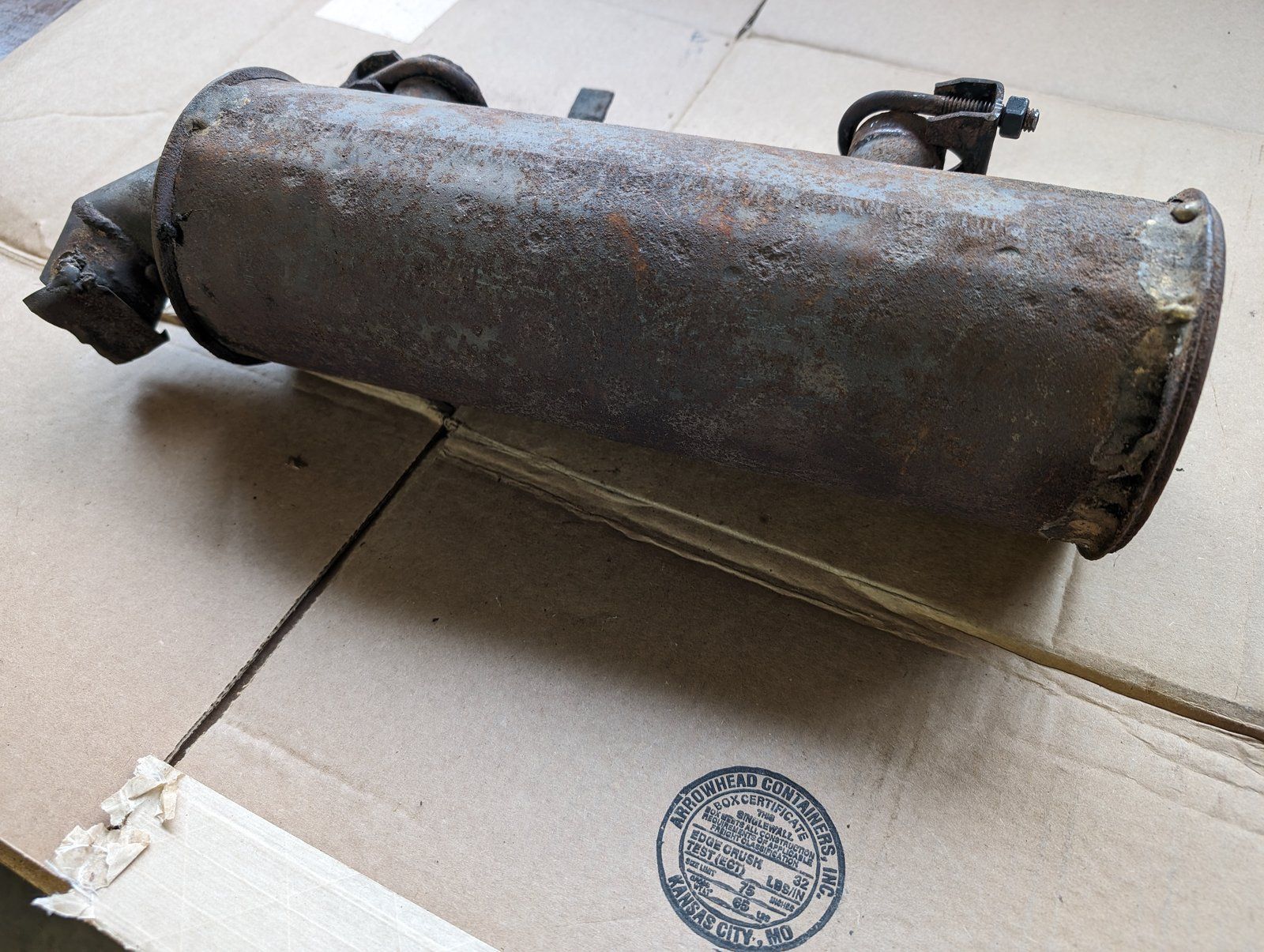C33425 USED Muffler ONAN 3000 4000 SERIES - Ingersoll/Case Tractor Part