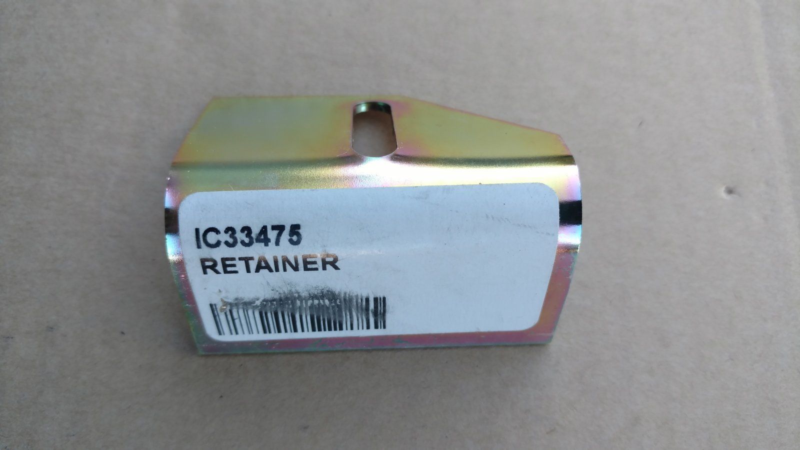 C33475 RETAINER - BATTERY C31621 - Ingersoll/Case Tractor Part