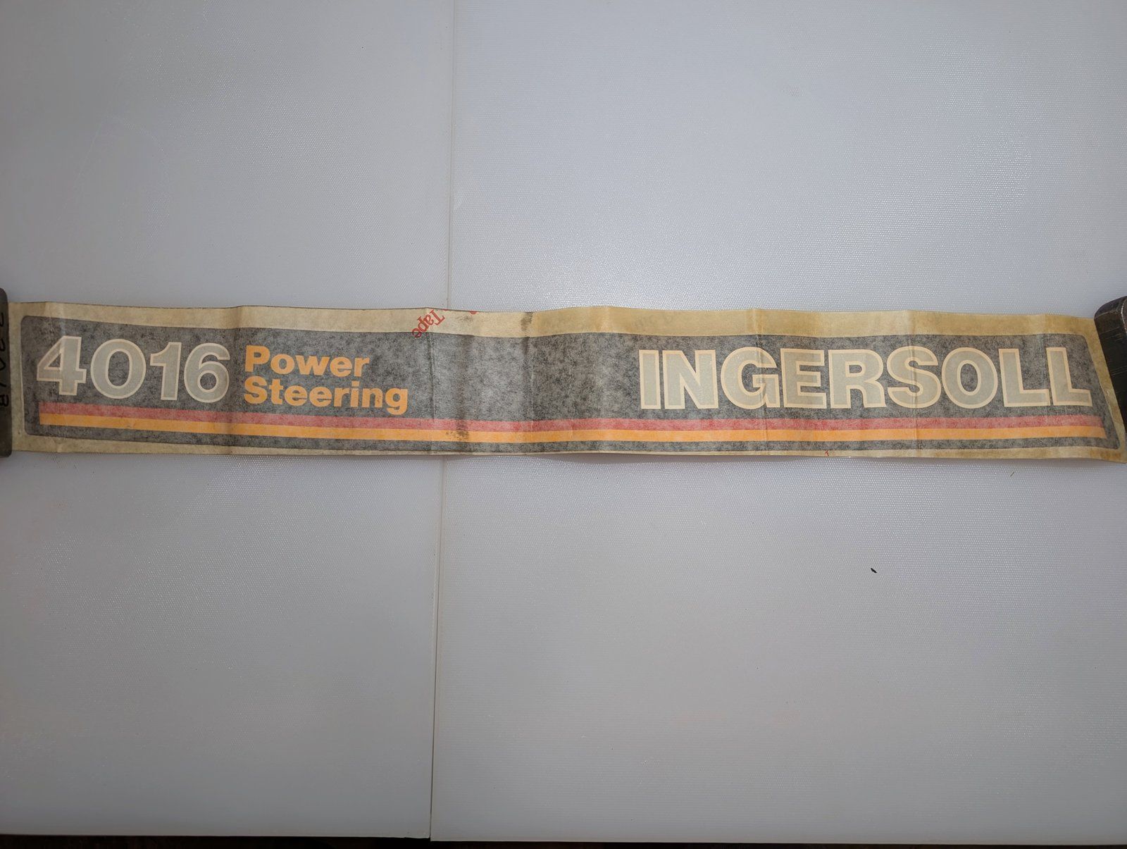 C33483 DECAL HOOD RH 4016PS - Ingersoll/Case Tractor Part