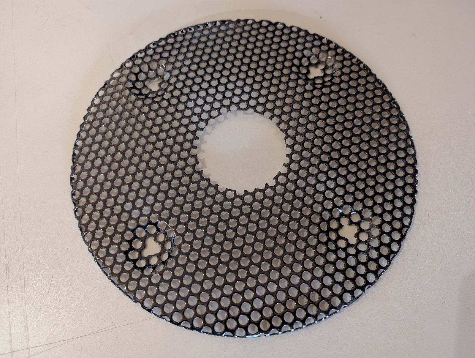 C33503 SCREEN - FLYWHEEL BRIGGS - Ingersoll/Case Tractor Part