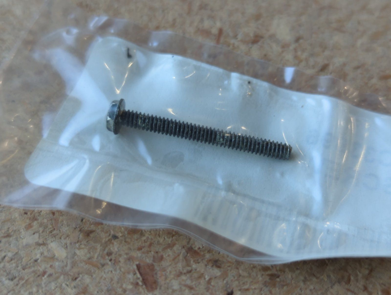 C33696 SCREW - Ingersoll/Case Tractor Part