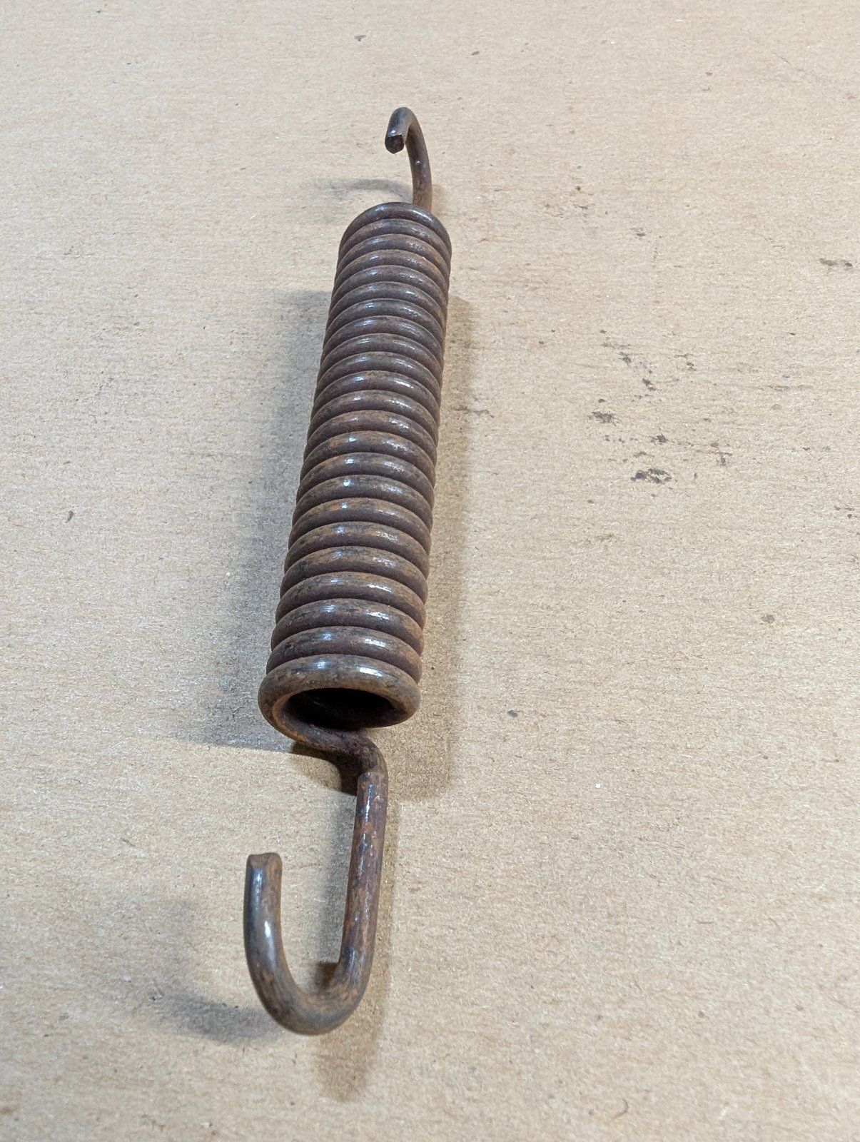 C33724 SPRING EXT CLUTCH - Ingersoll/Case Tractor Part