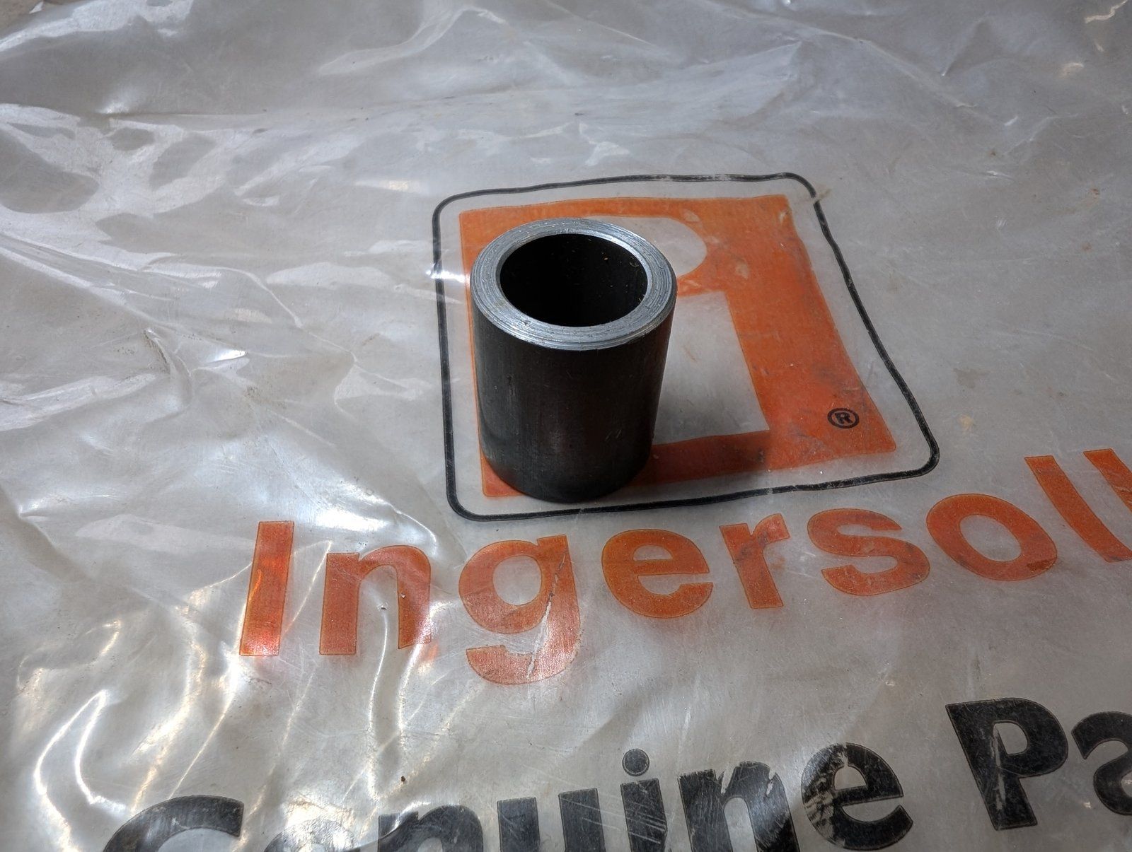 C33761 TUBE HUB - Ingersoll/Case Tractor Part