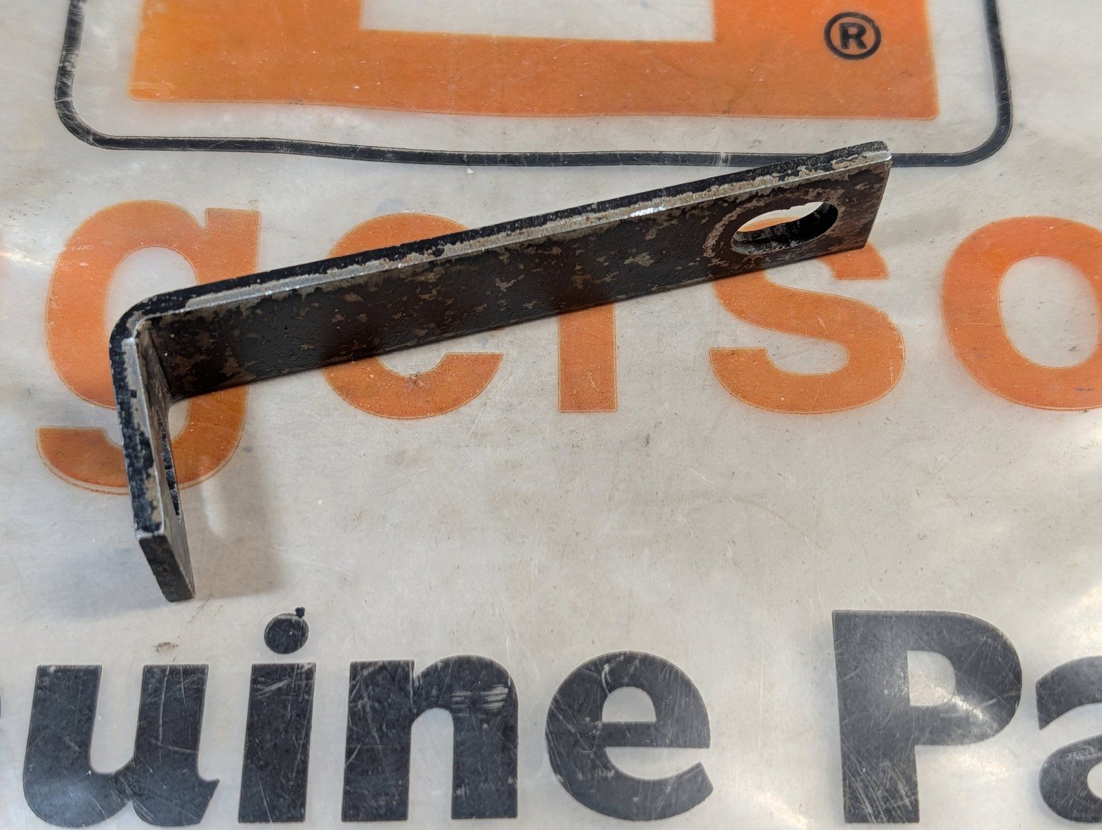 C33834 BRACKET TRAVEL VALVE TUBE MTG - Ingersoll/Case Tractor Part