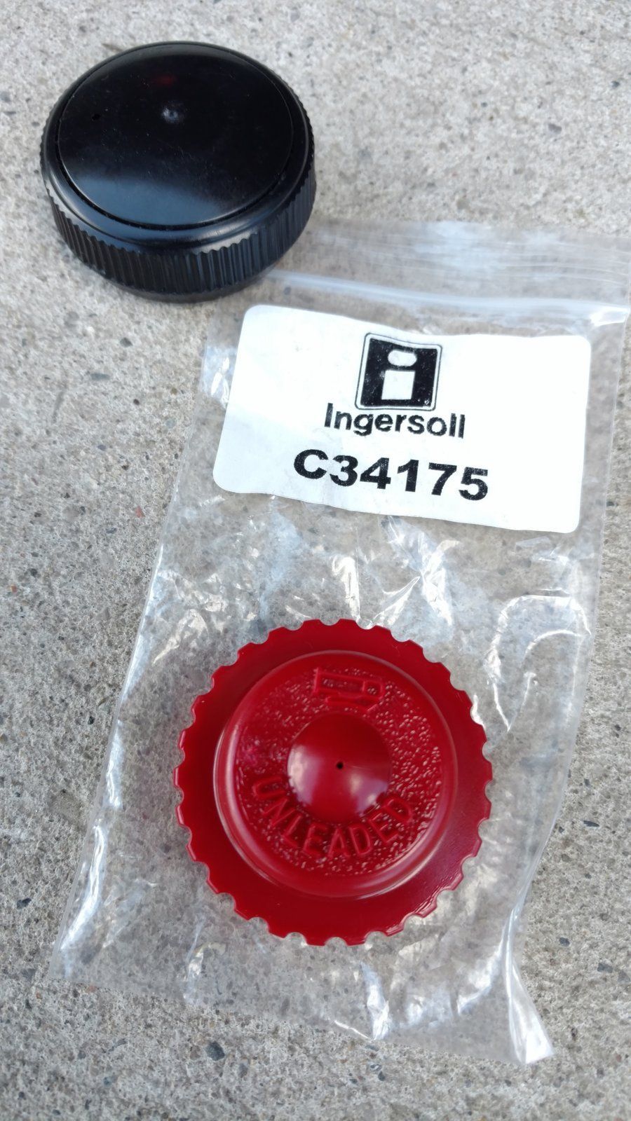 C34175 CAP - 1-1/2" HYD RESERVOIR C25237 - Ingersoll/Case Tractor Part