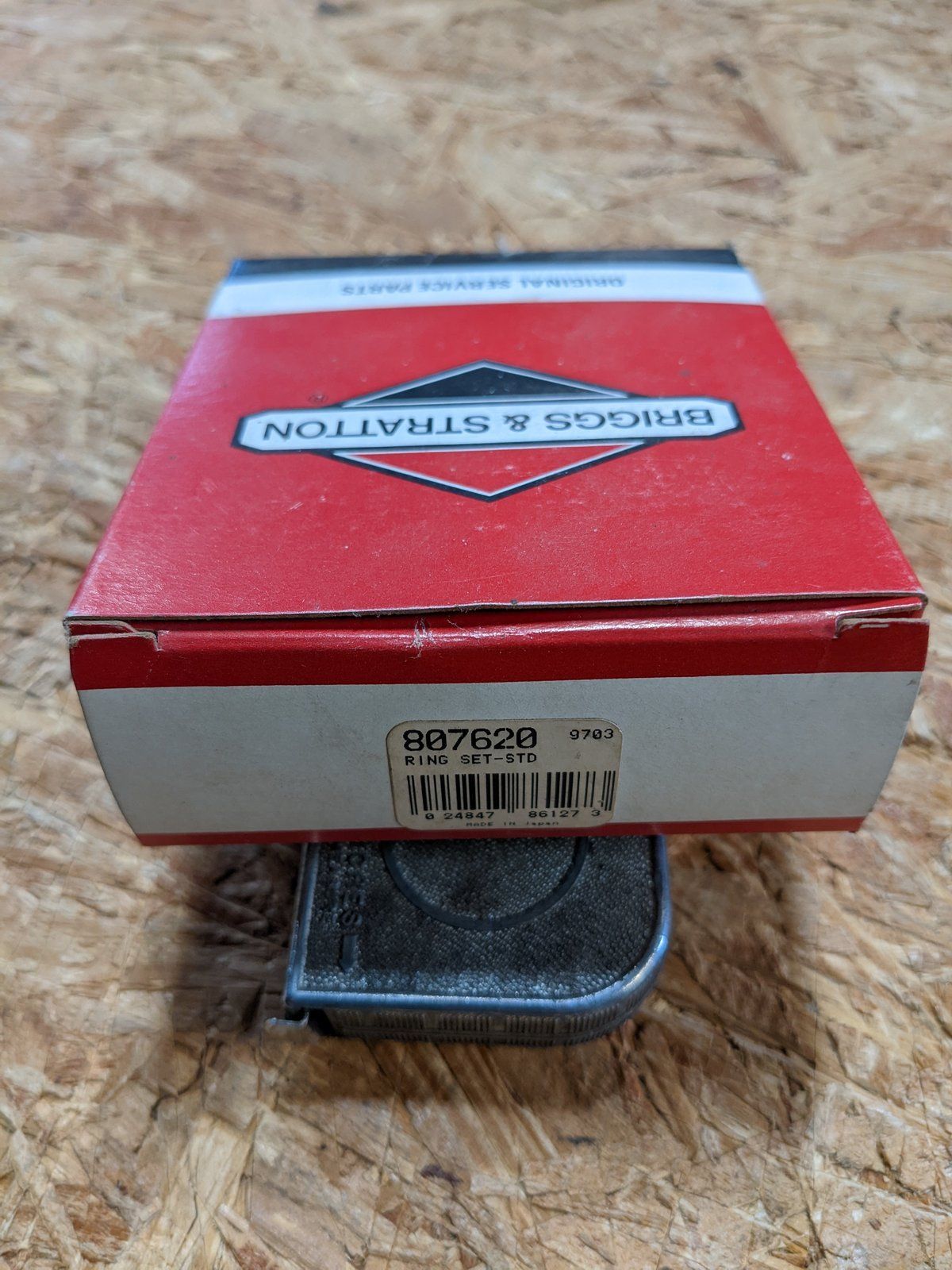 C34216 BRIGGS 807620 RING SET STD - Ingersoll/Case Tractor Part