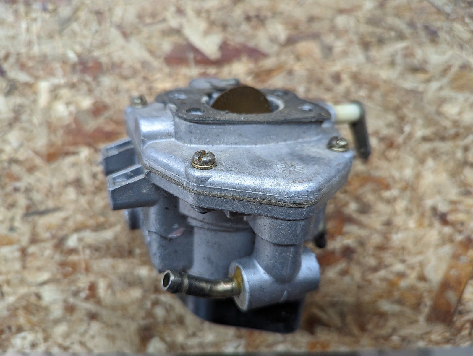 C34255 USED BRIGGS CARB C40920 C40919 - Ingersoll/Case Tractor Part