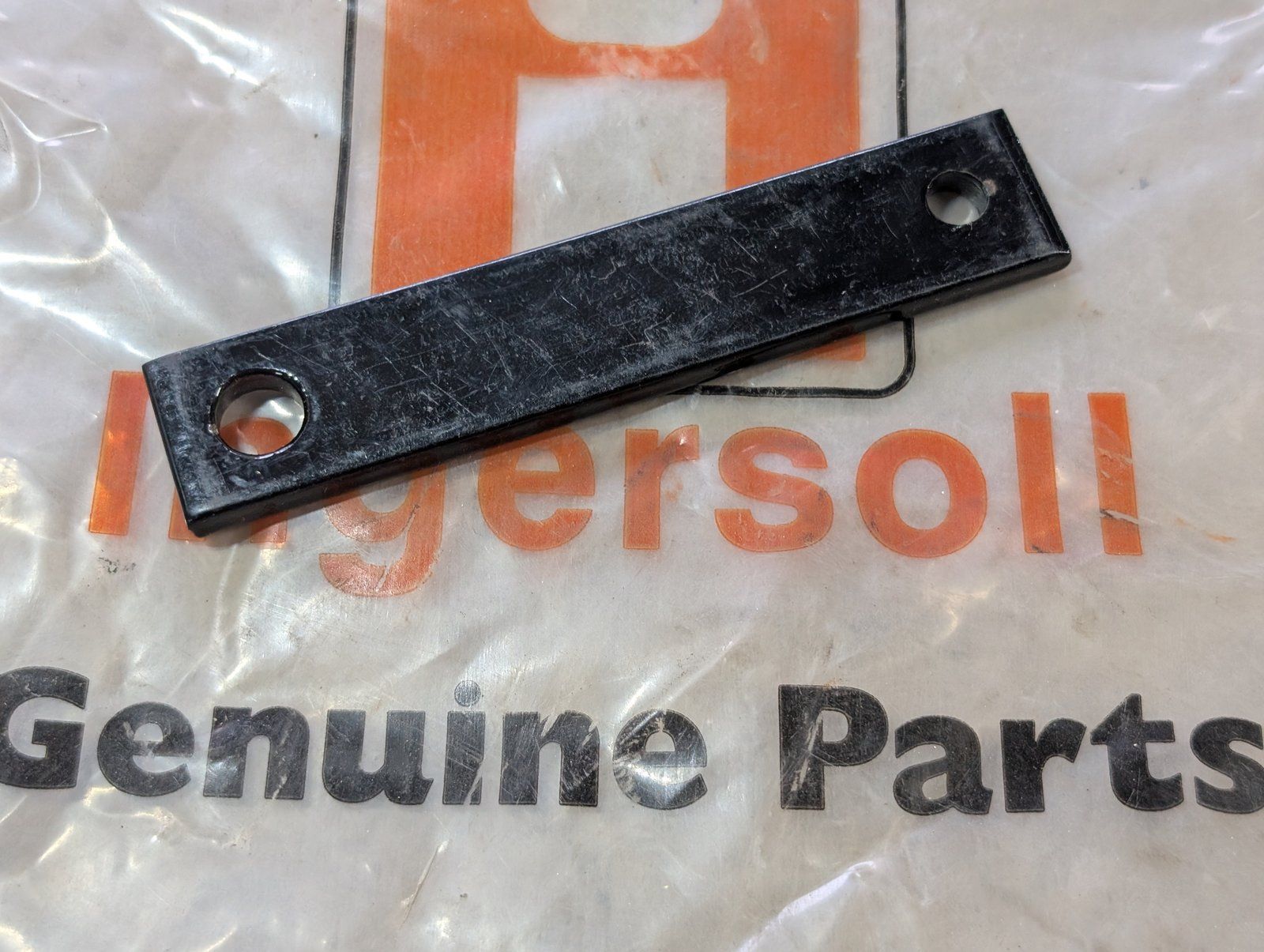 C34745 LINK - VALVE CONTROL 3.75 LG. - Ingersoll/Case Tractor Part