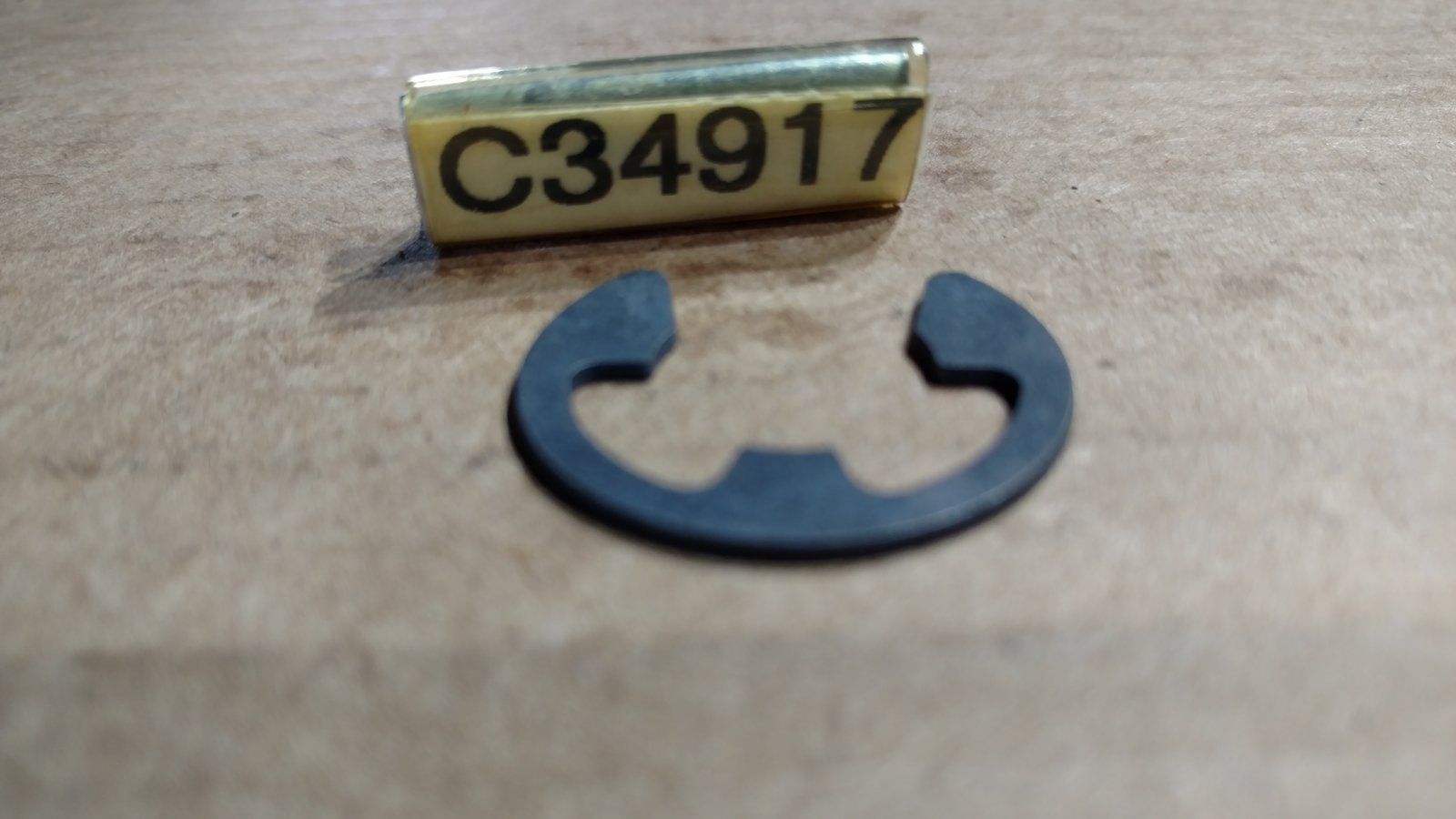 C34917 RING - RET EX .57x.05 (810) C27739 - Ingersoll/Case Tractor Part