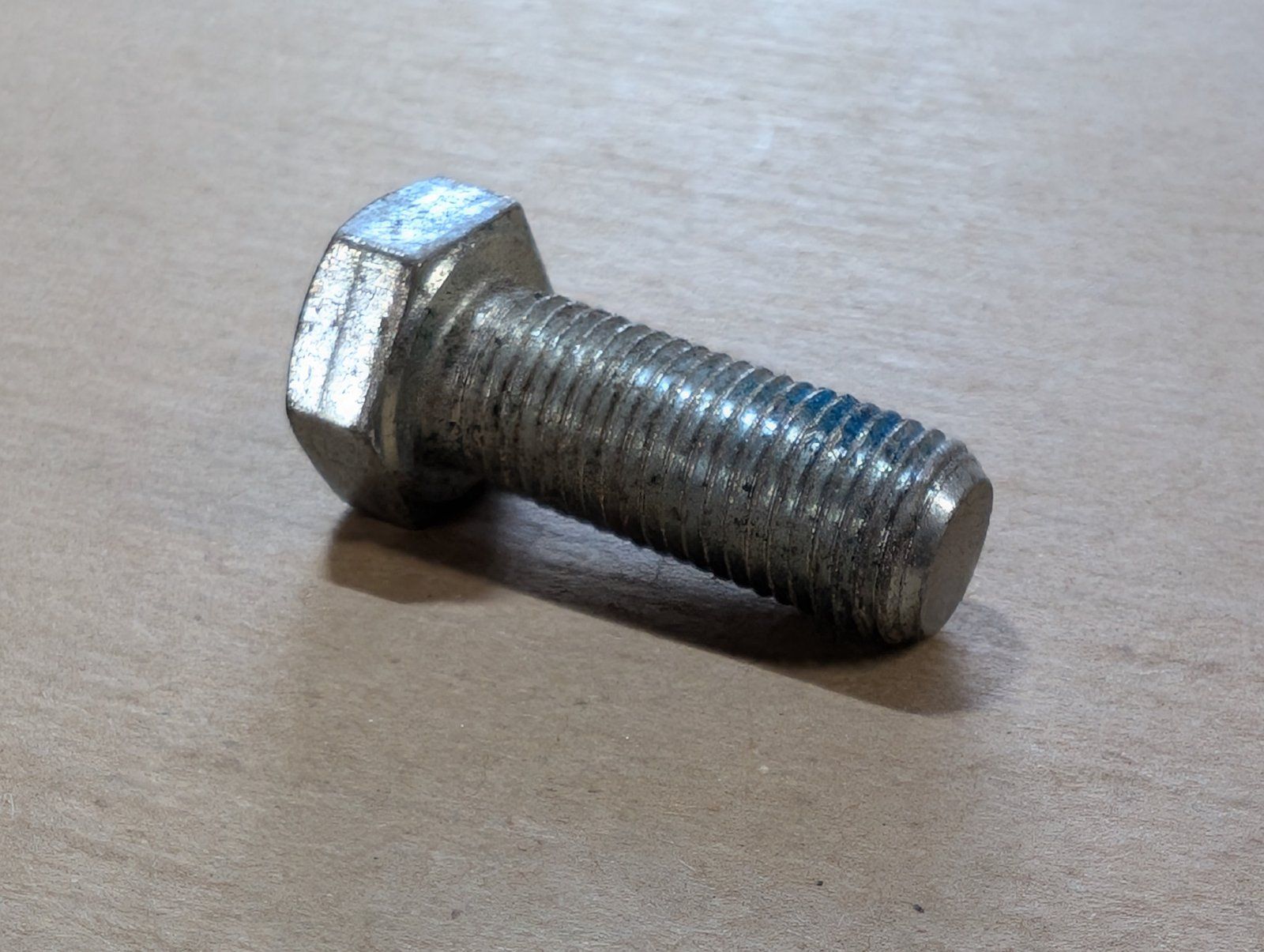 C34998 SCREW 3/8-24x1 #5Z W/PATCH NOMA 39573 - Ingersoll/Case Tractor Part