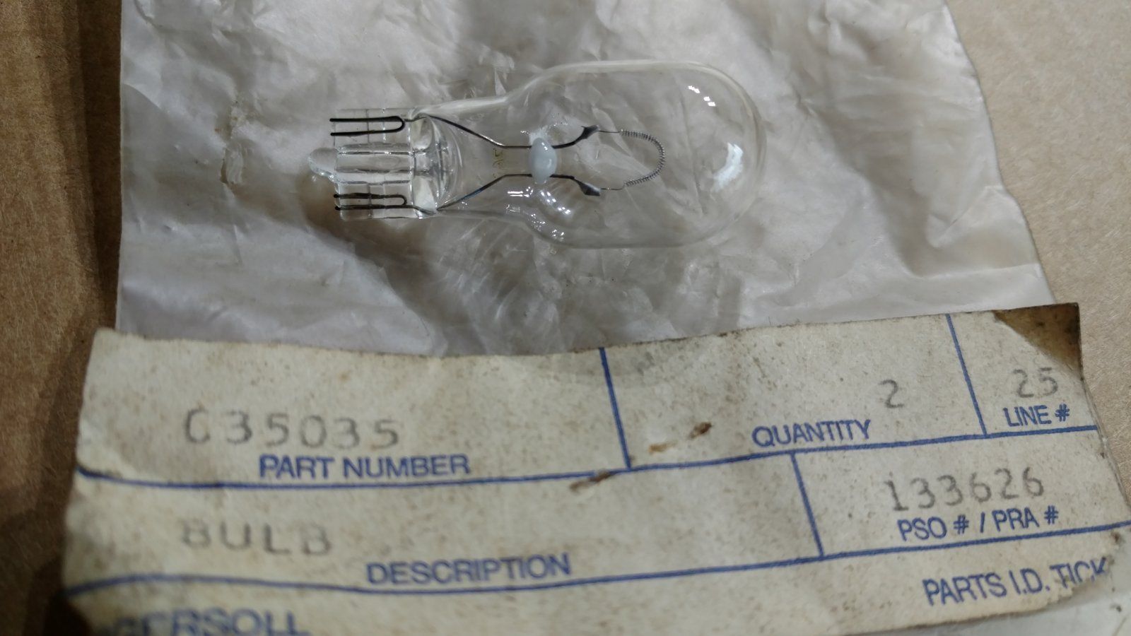 C35035 BULB - HEADLAMP - Ingersoll/Case Tractor Part