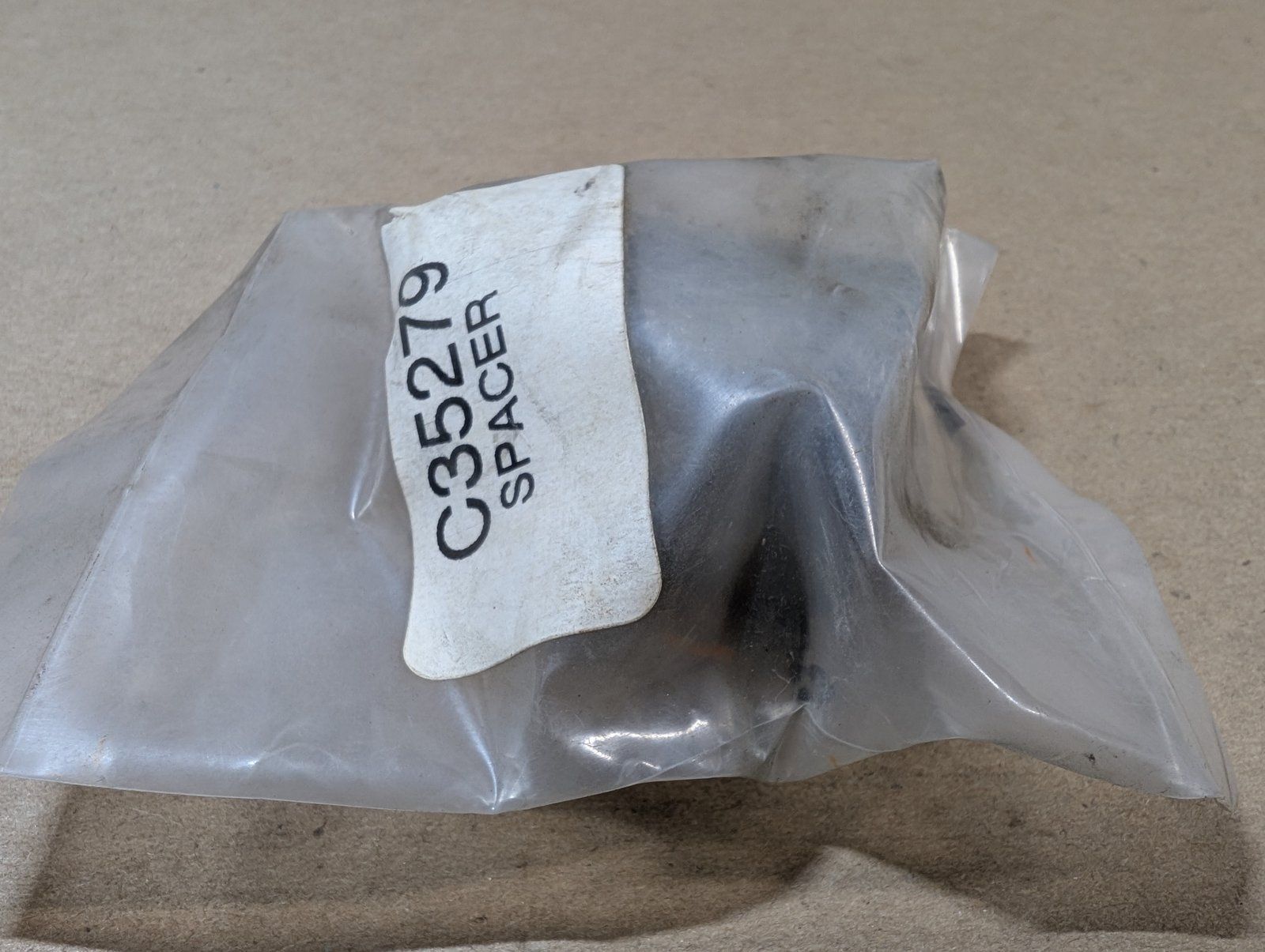 C35279 SPACER NOMA 304246 - Ingersoll/Case Tractor Part