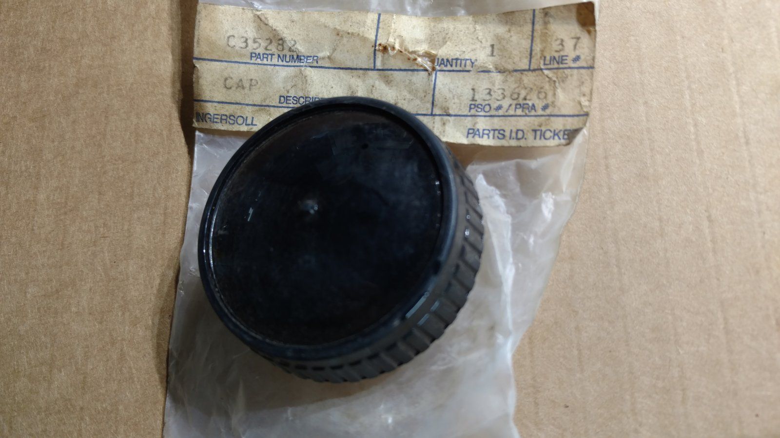 C35282 CAP - GAS (1112) - Ingersoll/Case Tractor Part