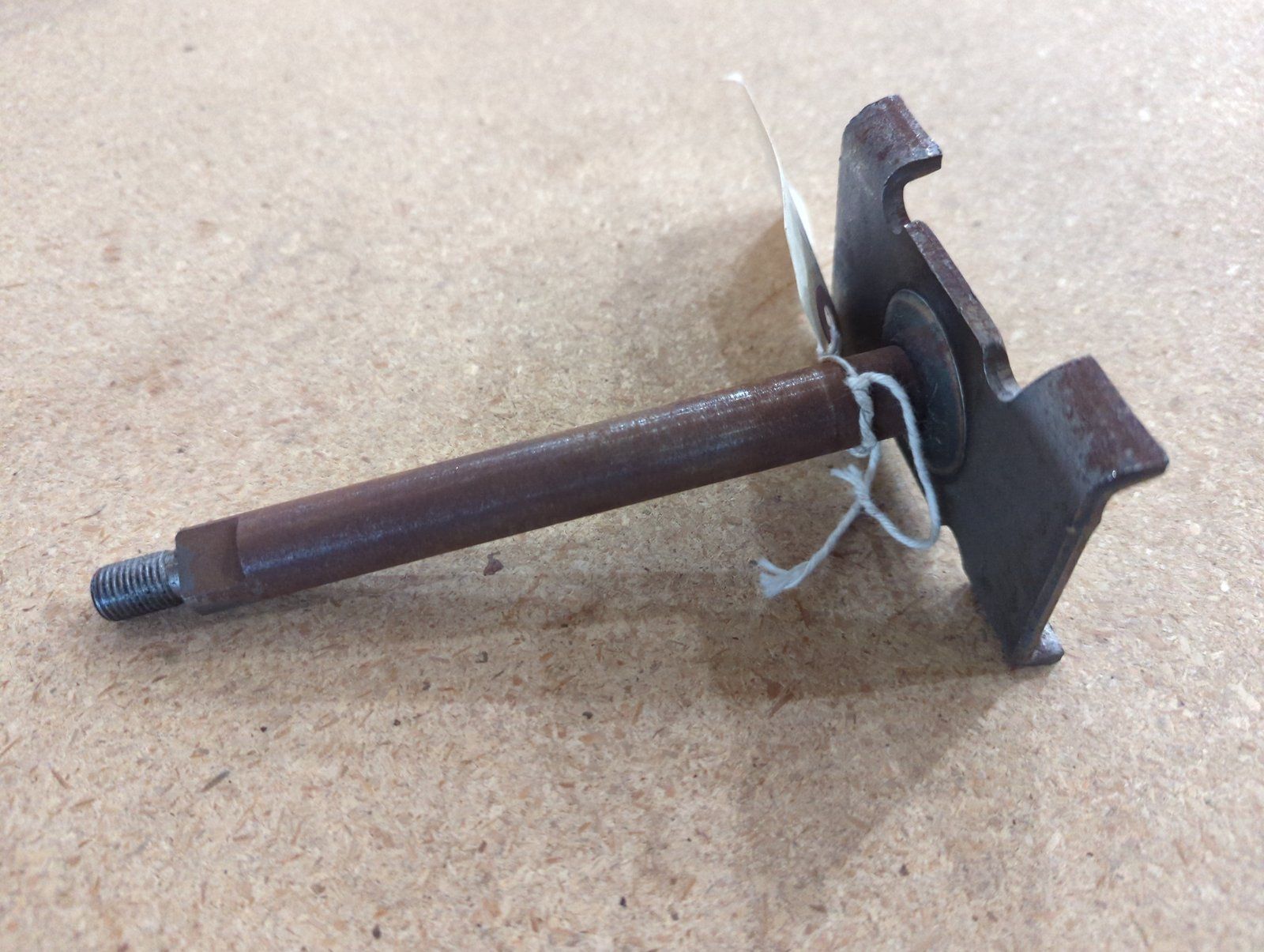 C35301 SPINDLE SHAFT/SADDLE 36" NOMA #56425 - Ingersoll/Case Tractor Part