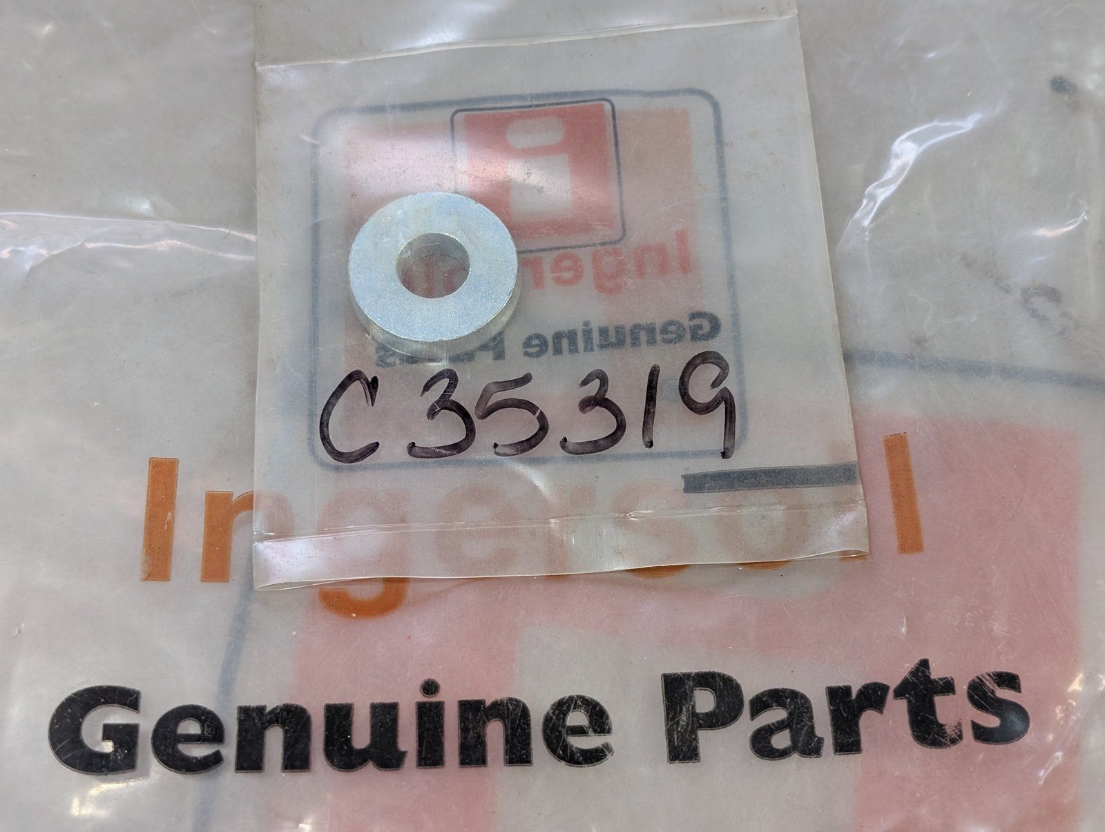 C35319 WASHER .375 X 1.00 X .179/.250 NOMA 996307 - Ingersoll/Case Tractor Part
