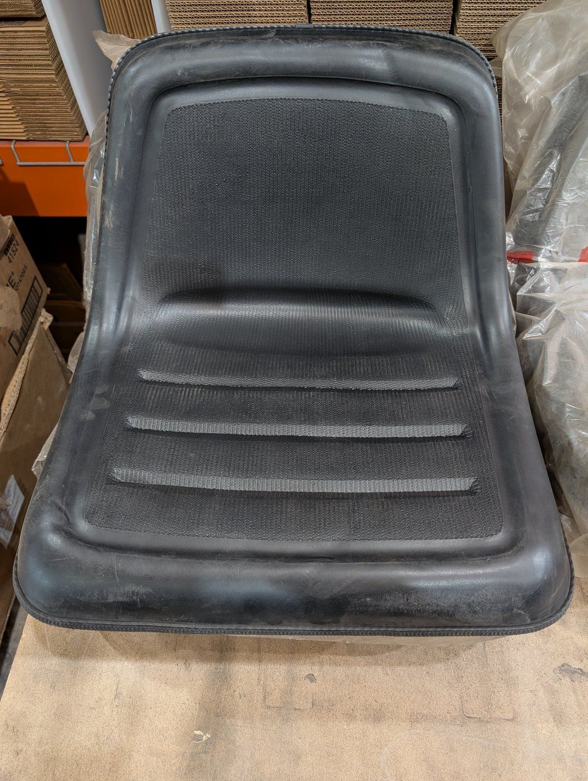 C35366 SEAT NOMA 57454 - Ingersoll/Case Tractor Part