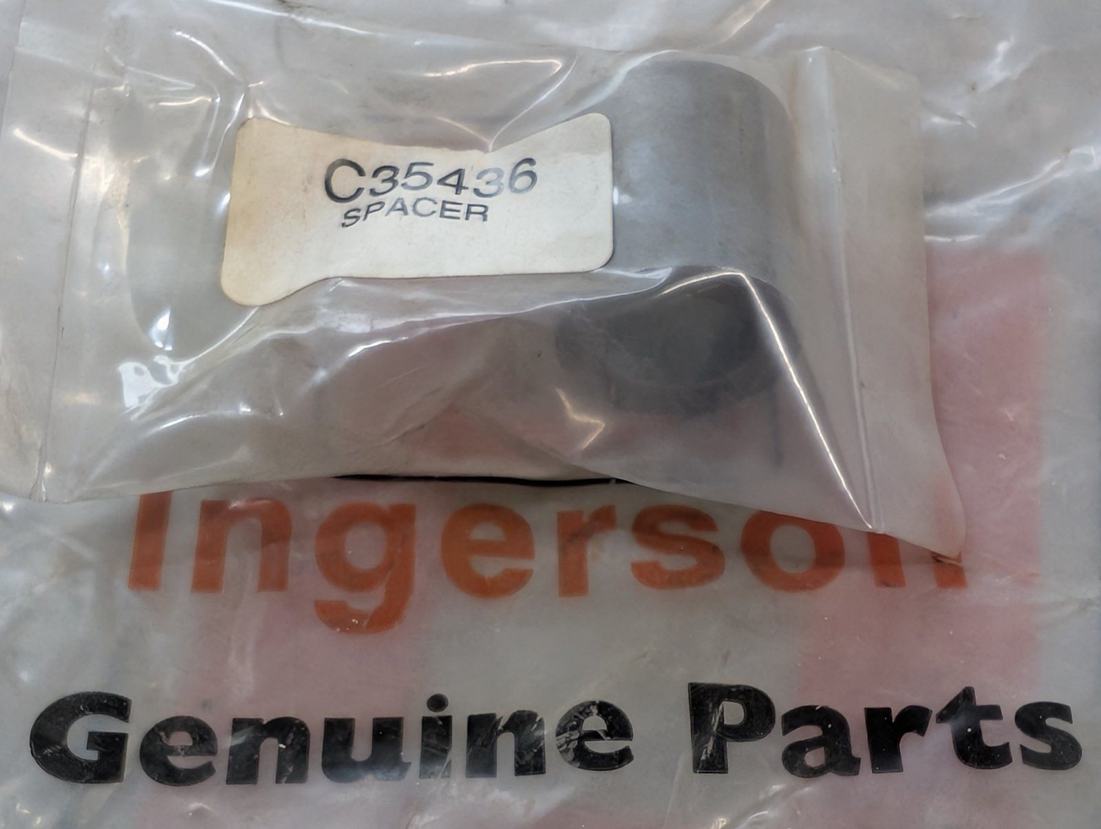 C35436 SPACER NOMA 57479 - Ingersoll/Case Tractor Part