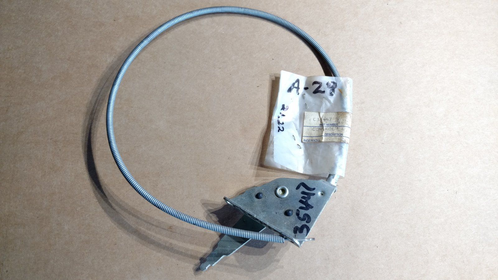 C35447 CONTROL - THROTTLE 1112/1214 NOMA #56534 - Ingersoll/Case Tractor Part