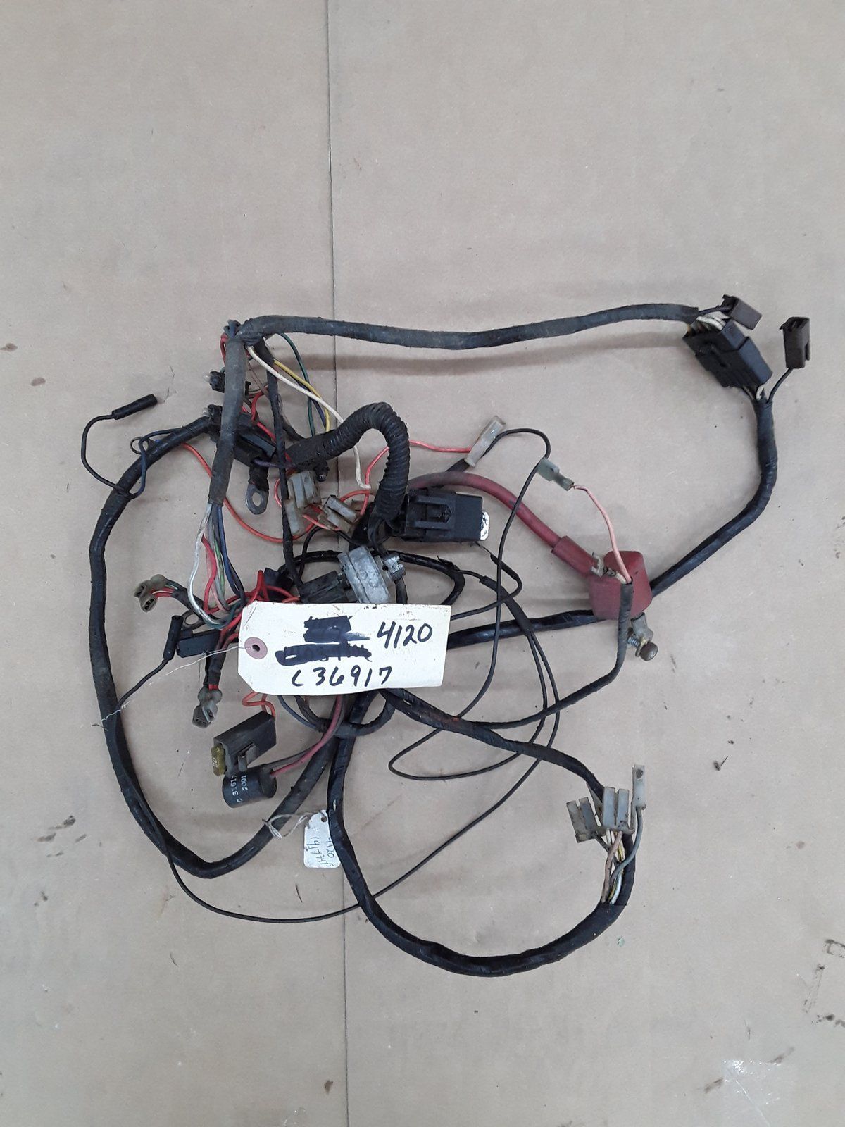 C36917 USED HARNESS - WIRE ONAN 3118 4118 4120 - Ingersoll/Case Tractor Part