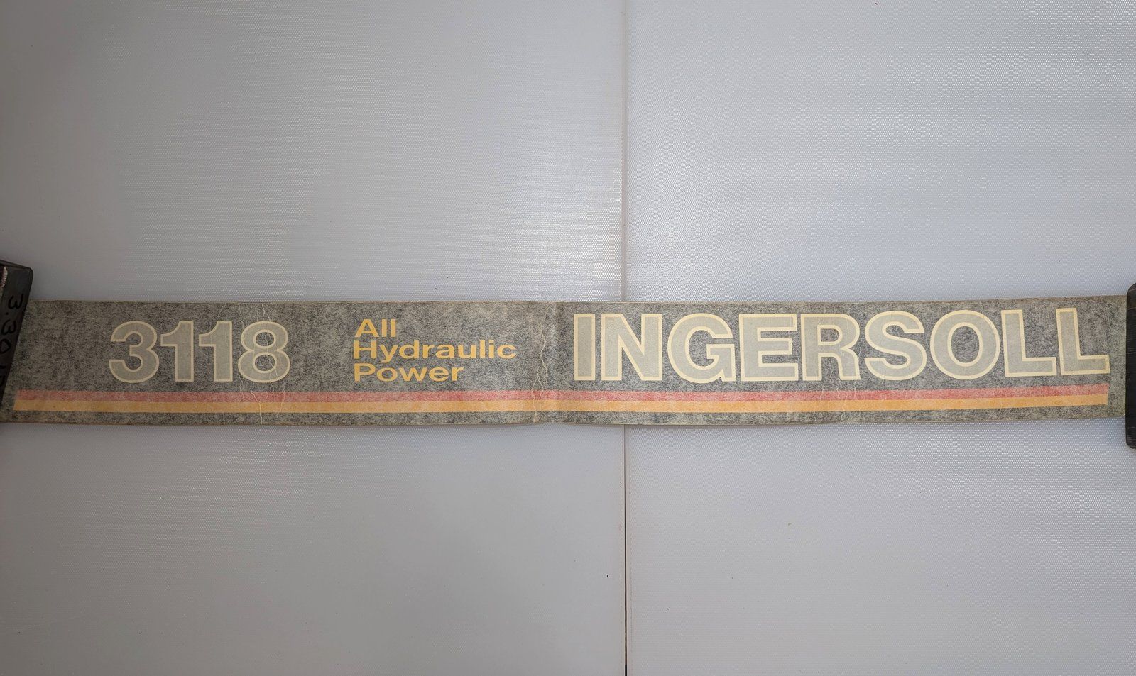 C36925 DECAL HOOD RH 3118 - Ingersoll/Case Tractor Part