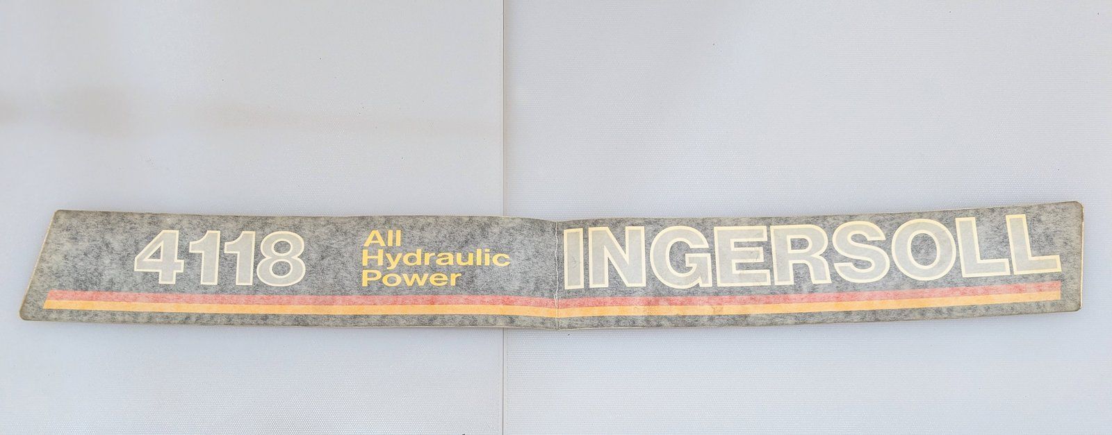 C36929 DECAL HOOD RH 4118 - Ingersoll/Case Tractor Part