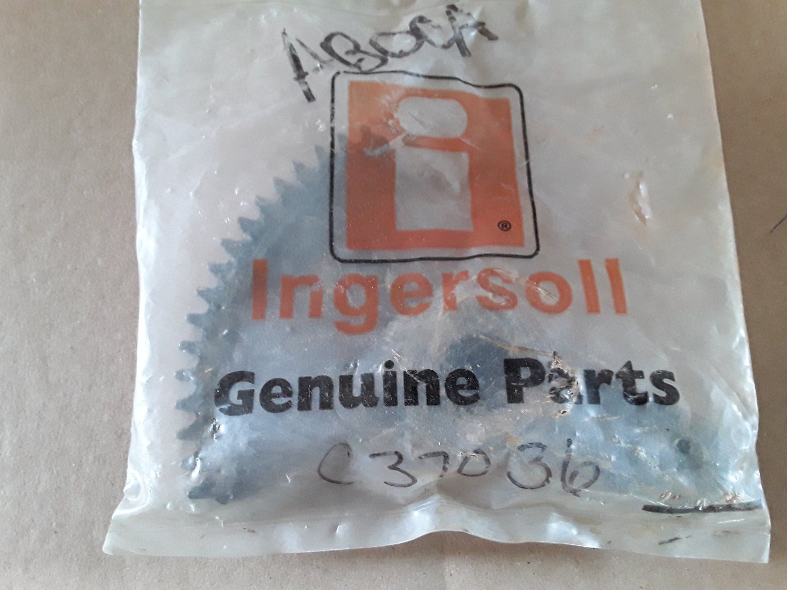 C37036 STEERING GEAR - Ingersoll/Case Tractor Part