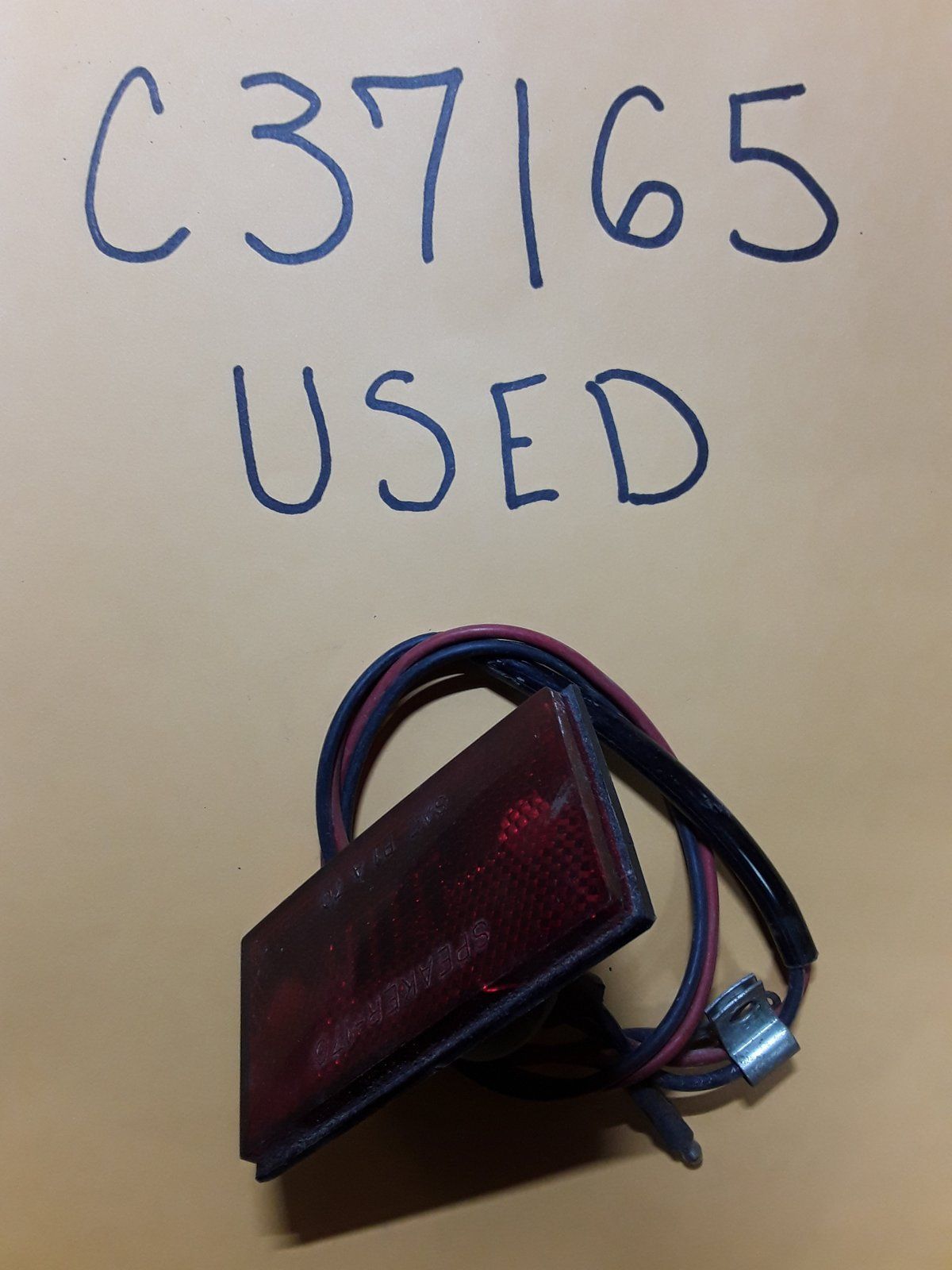 C37165 USED TAILLIGHT - REAR C42122 - Ingersoll/Case Tractor Part