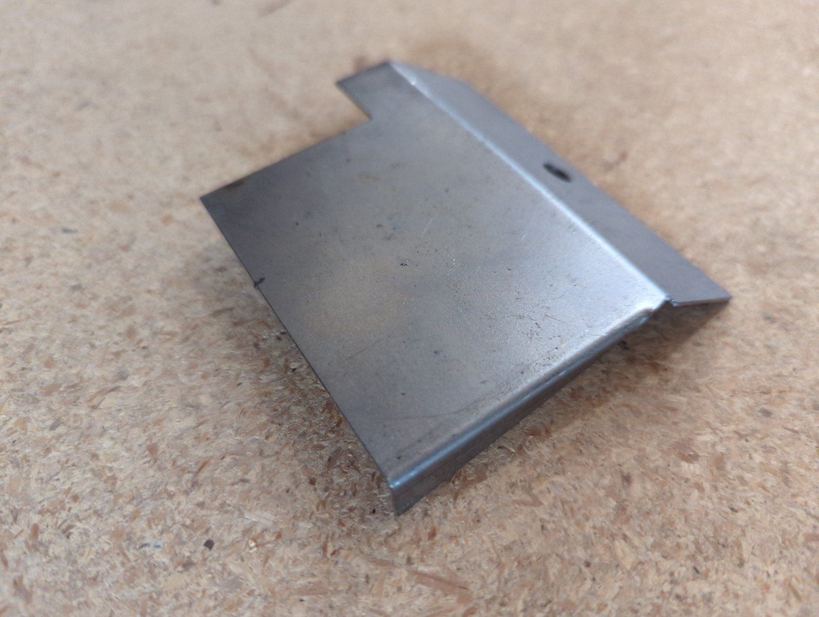 C37277-1 DEFLECTOR -UNPAINTED - Ingersoll/Case Tractor Part