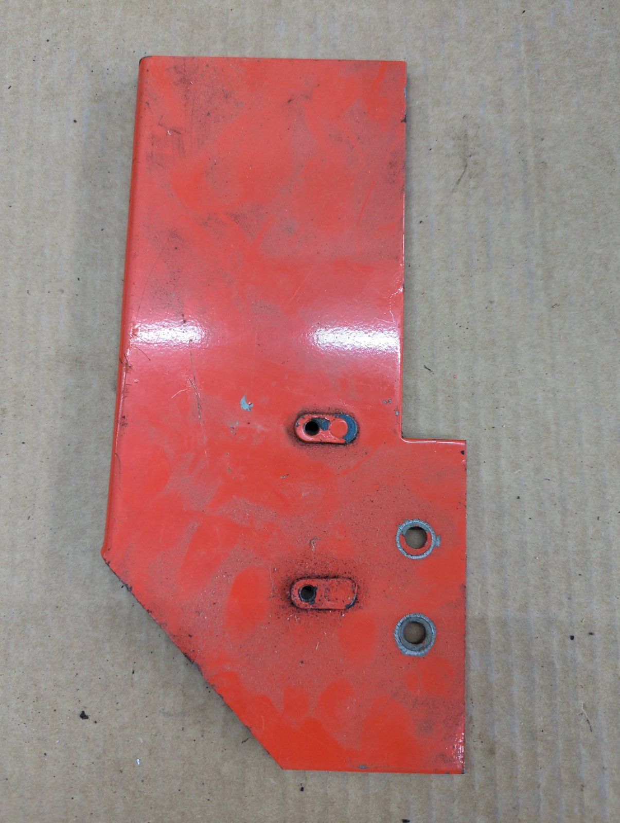 C37289 USED SUPPORT HEAT EXCHANGER RH - Ingersoll/Case Tractor Part