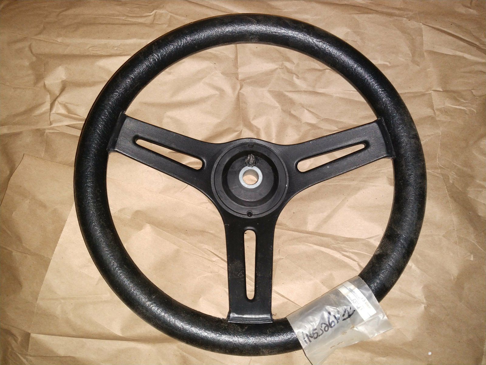 C37302 STEERING WHEEL - SPLINED C47106 - Ingersoll/Case Tractor Part