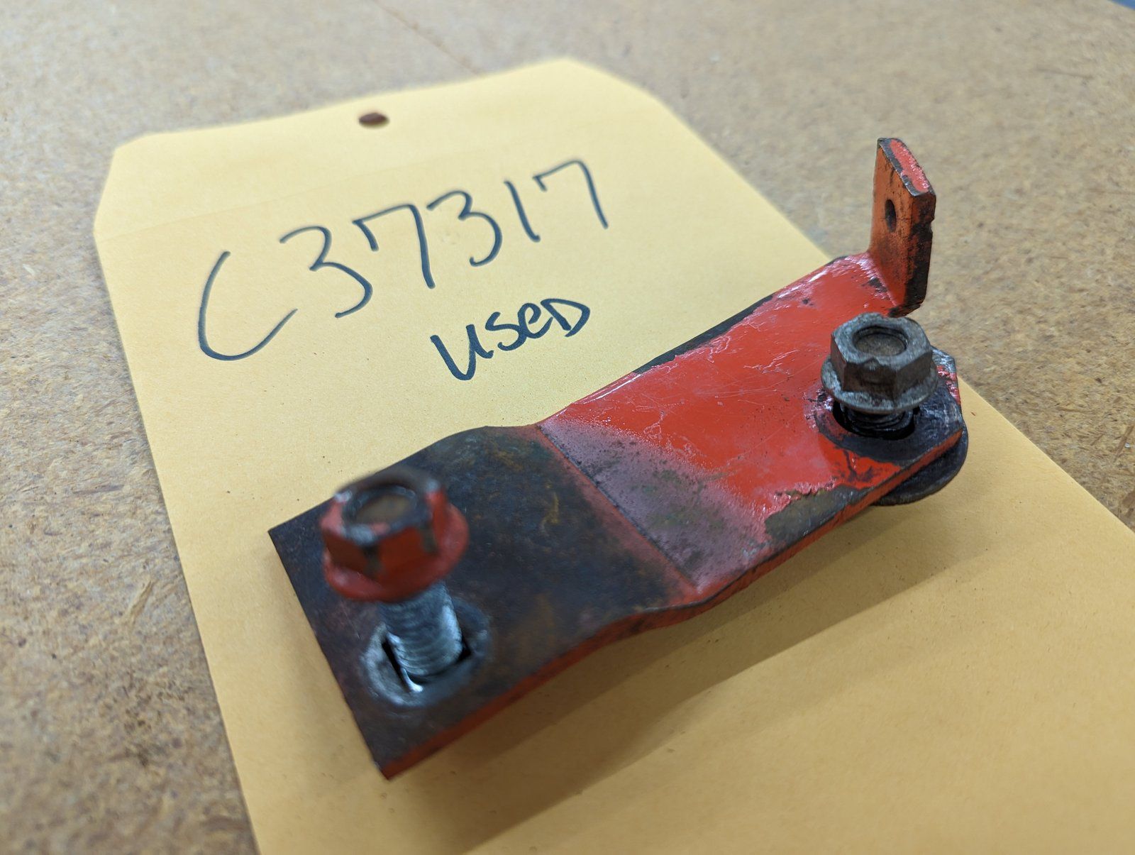 C37317 USED ARM IDLER AHRM60 - Ingersoll/Case Tractor Part